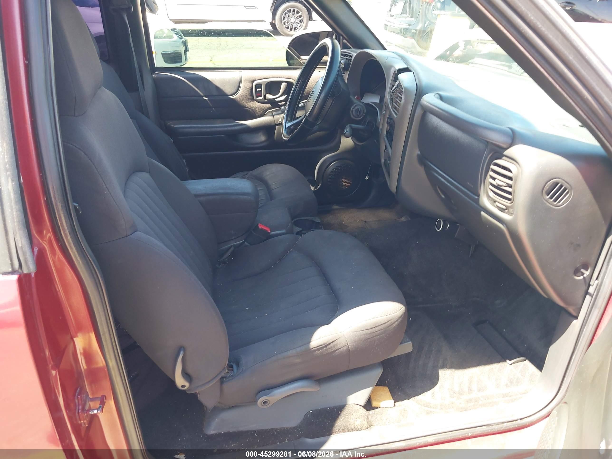 2003 Chevrolet S-10 Ls Red vin: 1GCCS19X238251864
