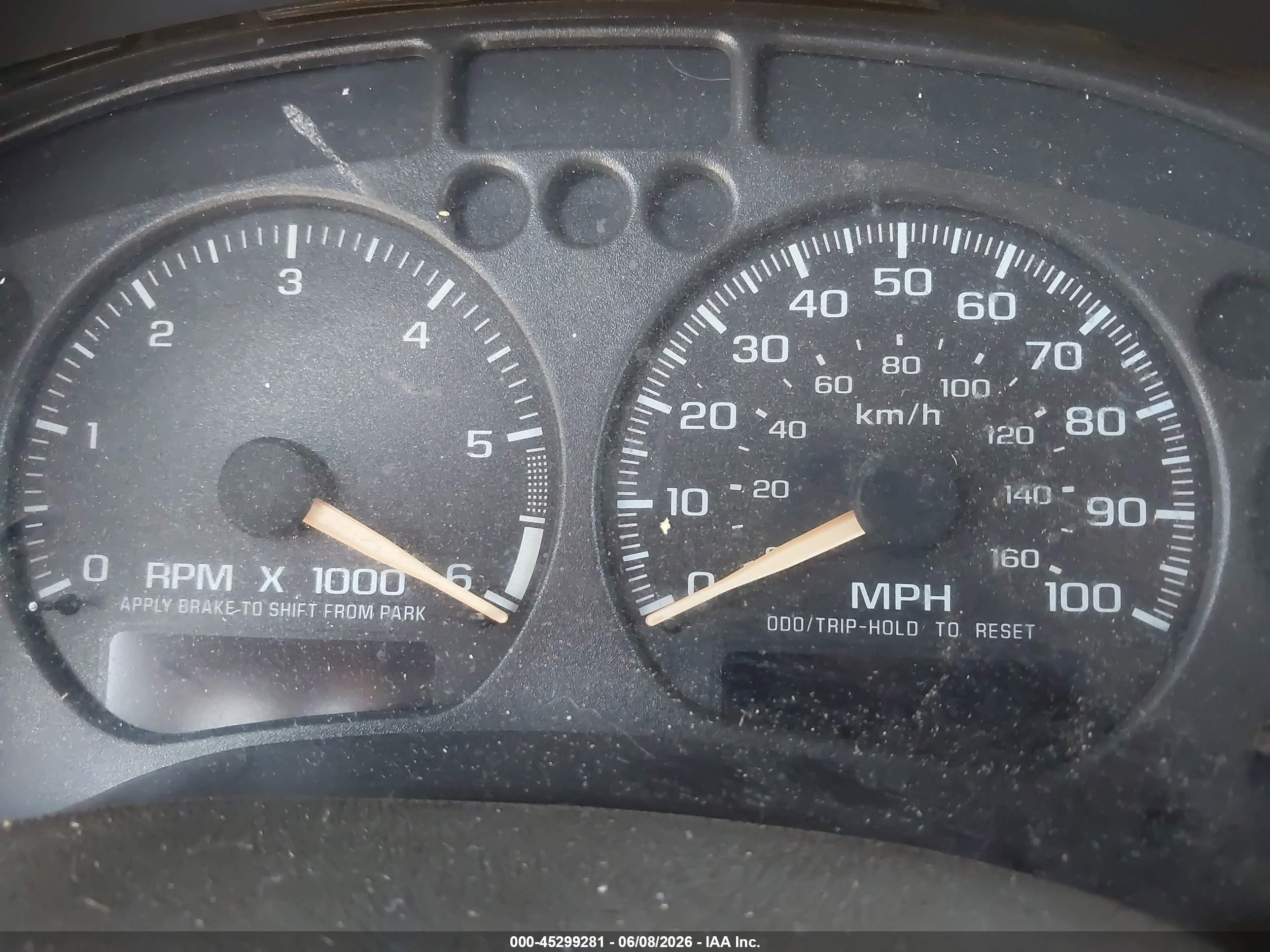 2003 Chevrolet S-10 Ls Red vin: 1GCCS19X238251864