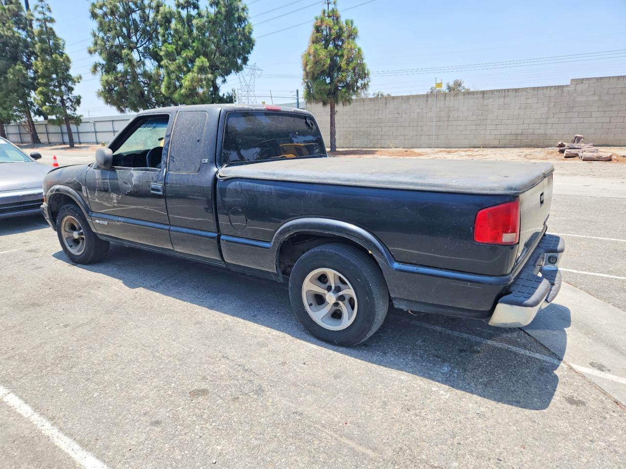 2003 Chevrolet S Truck S10 Black vin: 1GCCS19X338126811