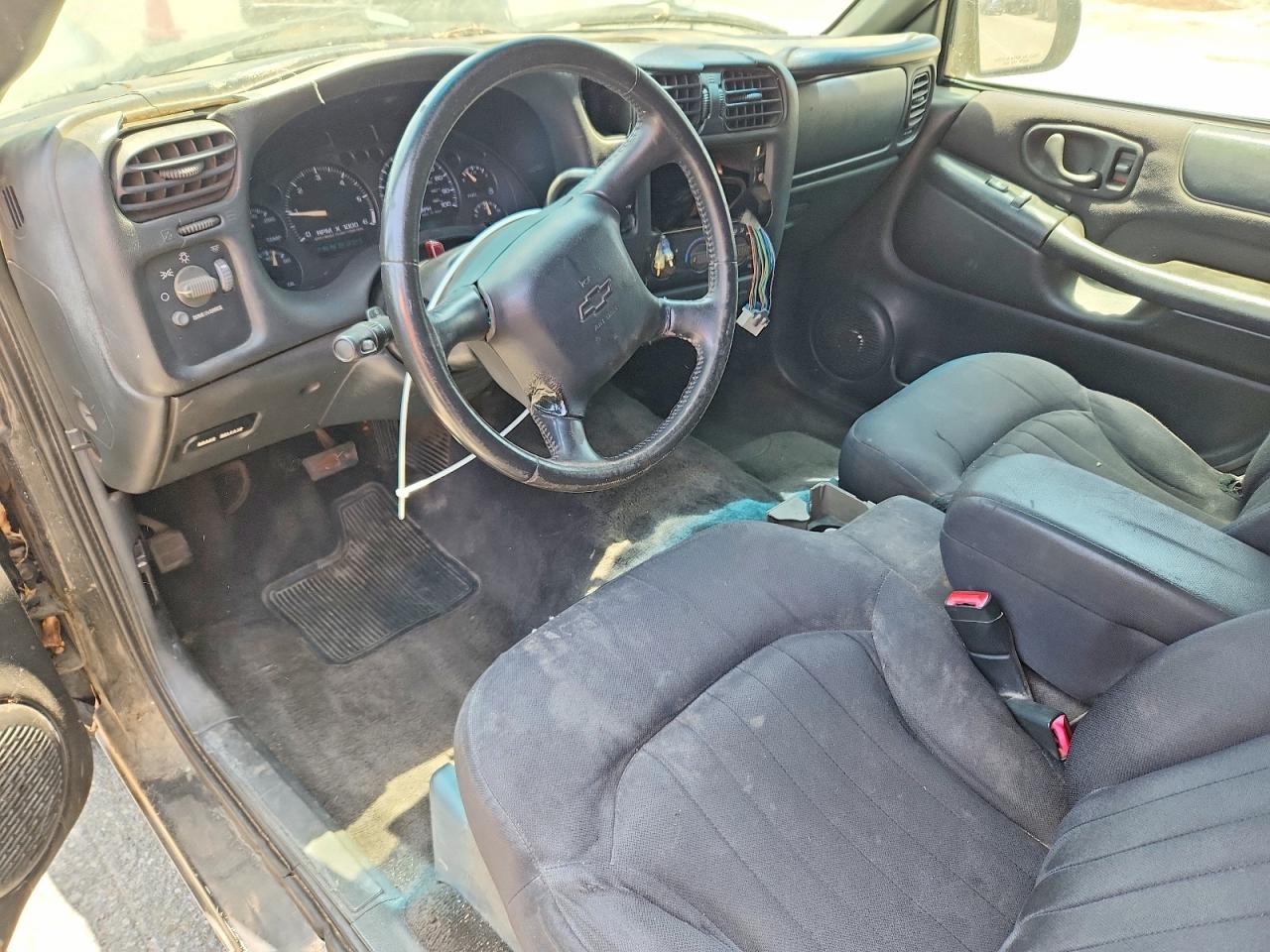 2003 Chevrolet S Truck S10 Black vin: 1GCCS19X338126811