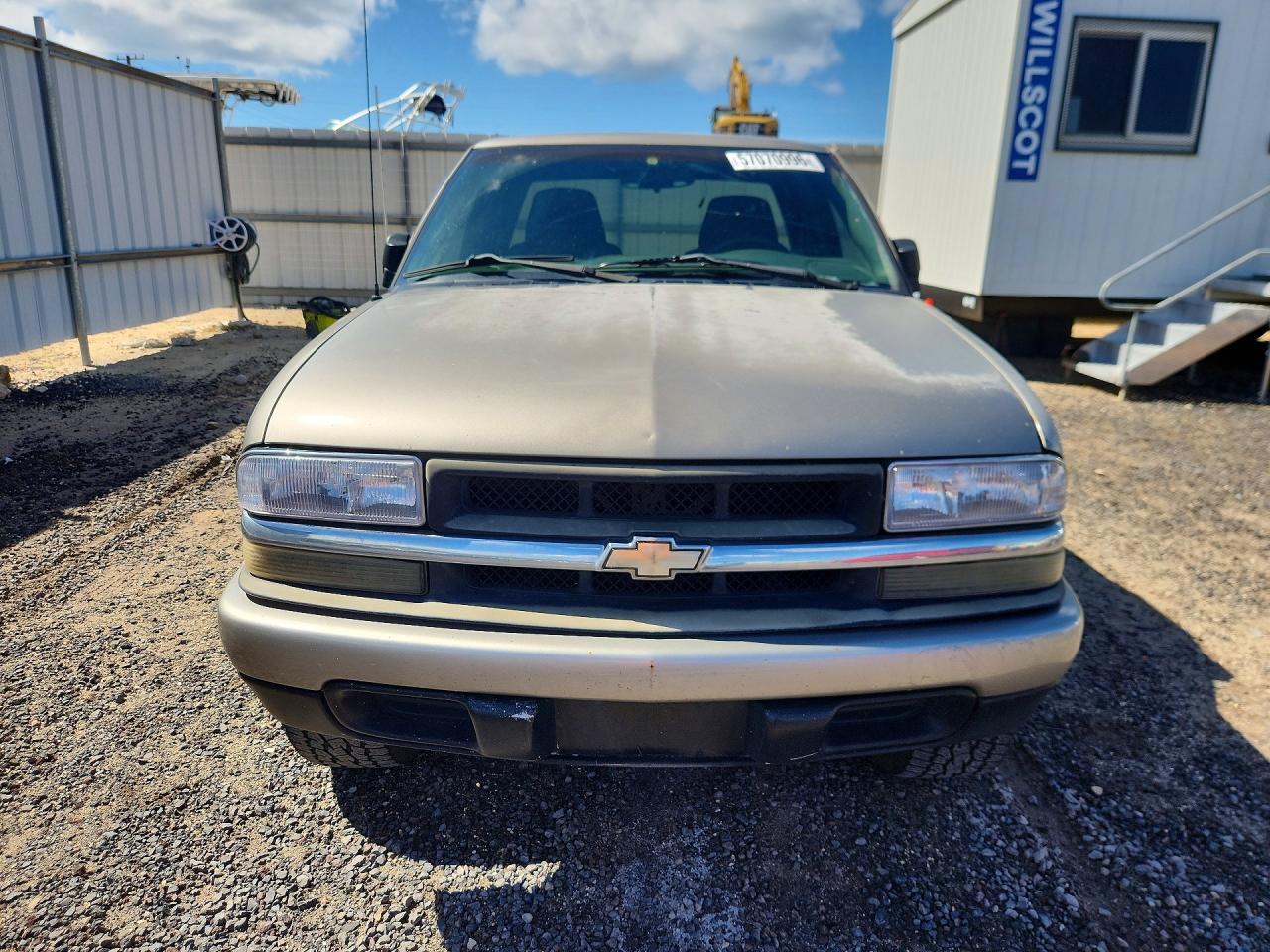 2003 Chevrolet S Truck S10 Gray vin: 1GCCS19X338280970