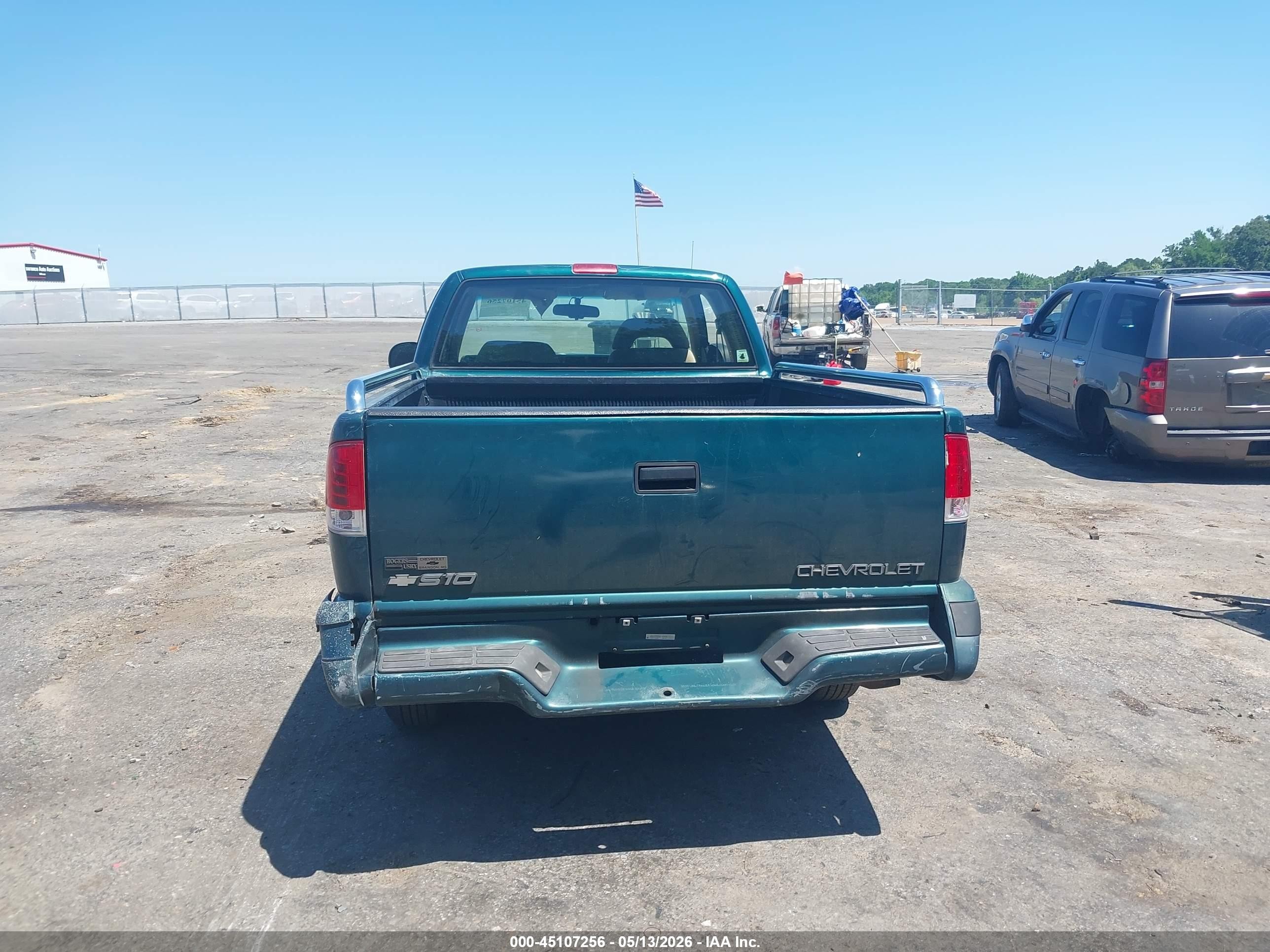 1997 Chevrolet S-10 Ls Fleetside Green vin: 1GCCS19X3VK249451