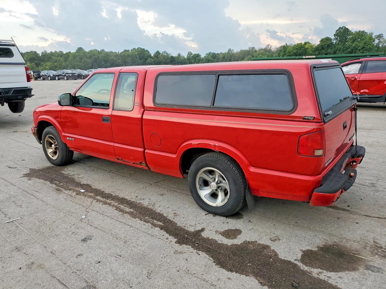 2003 Chevrolet S Truck S10 Red vin: 1GCCS19X438222348