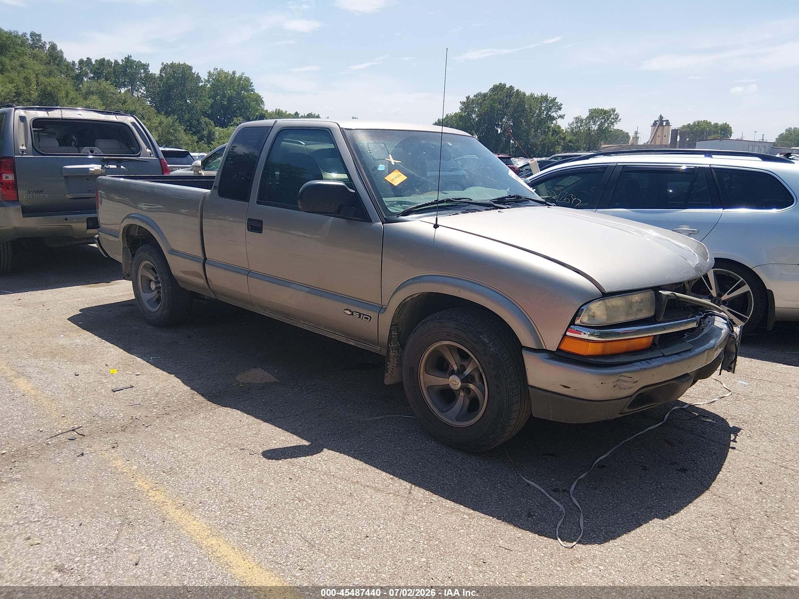 1999 Chevrolet S-10 Ls Gray vin: 1GCCS19X4XK217238