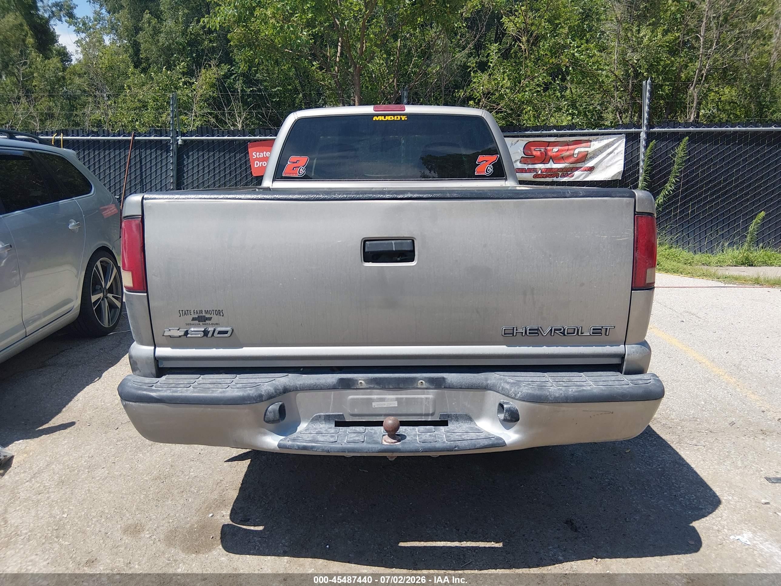 1999 Chevrolet S-10 Ls Gray vin: 1GCCS19X4XK217238
