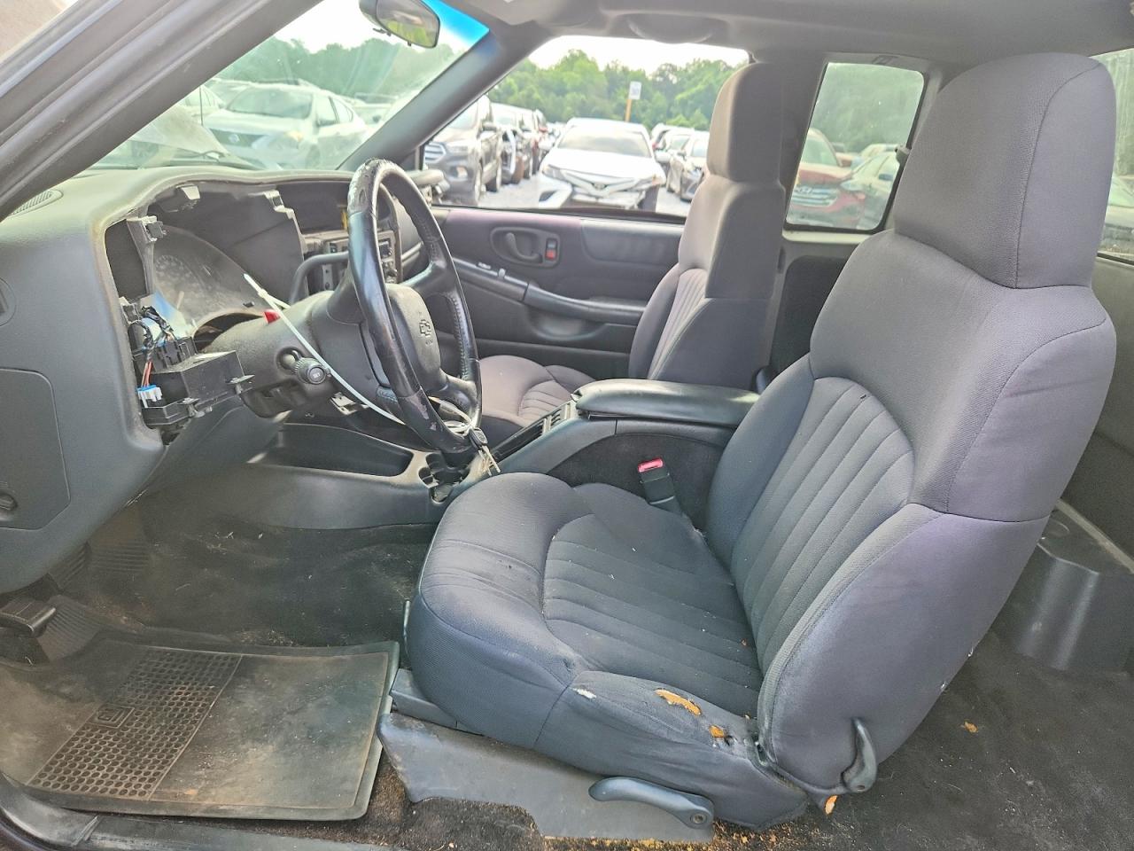 2003 Chevrolet S Truck S10 Blue vin: 1GCCS19X538178439