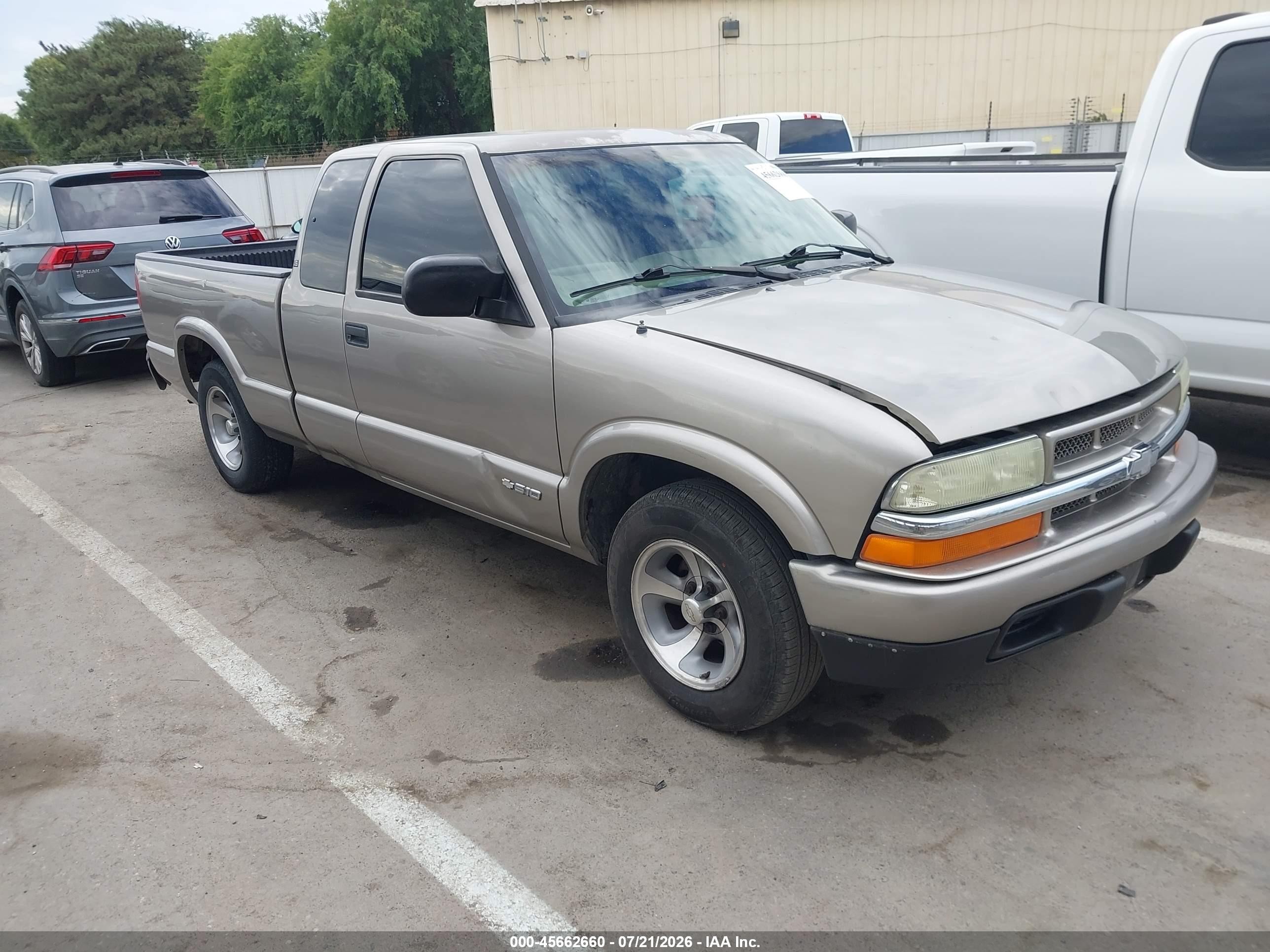2003 Chevrolet S-10 Ls Champagne vin: 1GCCS19X538274071