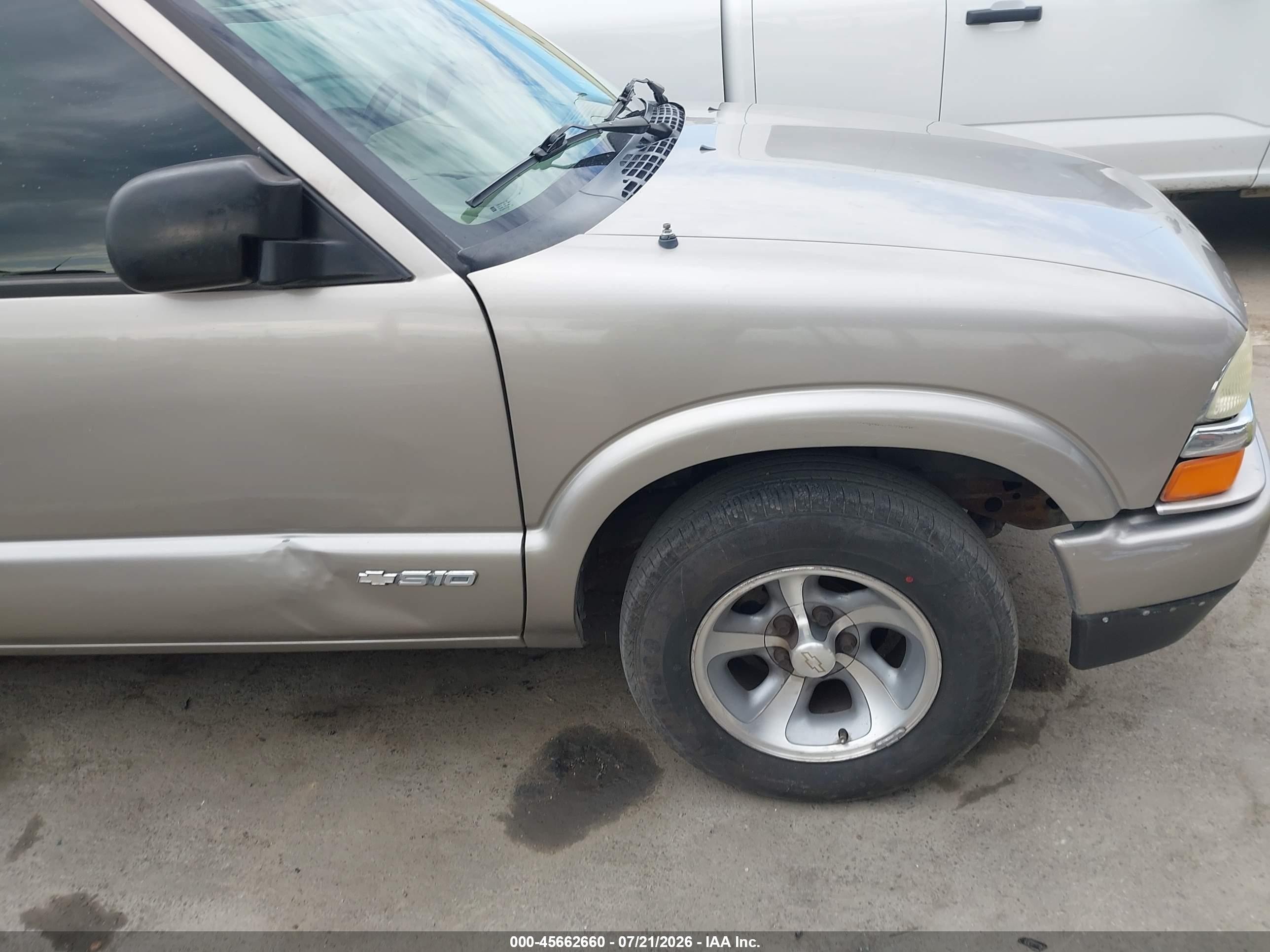 2003 Chevrolet S-10 Ls Champagne vin: 1GCCS19X538274071
