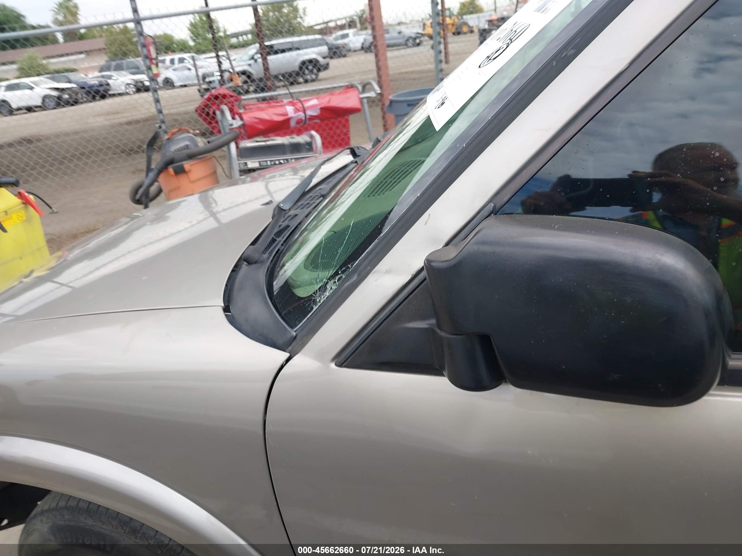 2003 Chevrolet S-10 Ls Champagne vin: 1GCCS19X538274071
