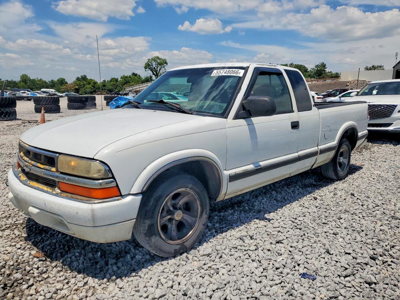1998 Chevrolet S Truck S10 White vin: 1GCCS19X5W8161645
