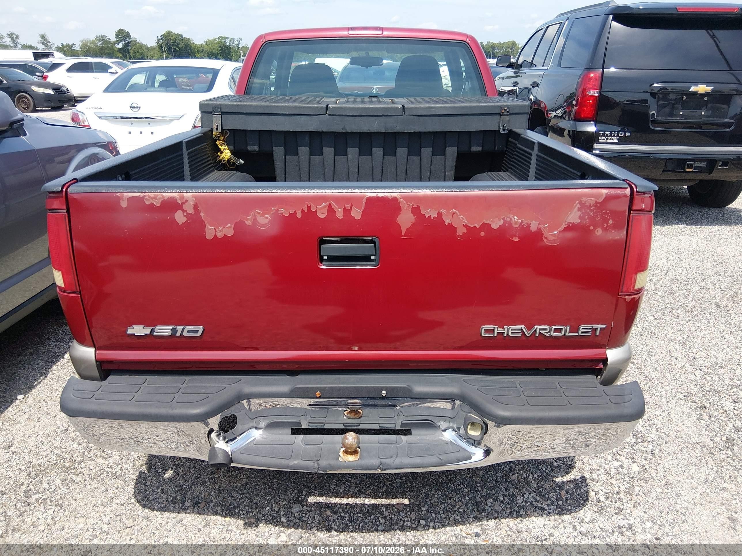 1998 Chevrolet S-10 Ls Fleetside Red vin: 1GCCS19X5W8186884