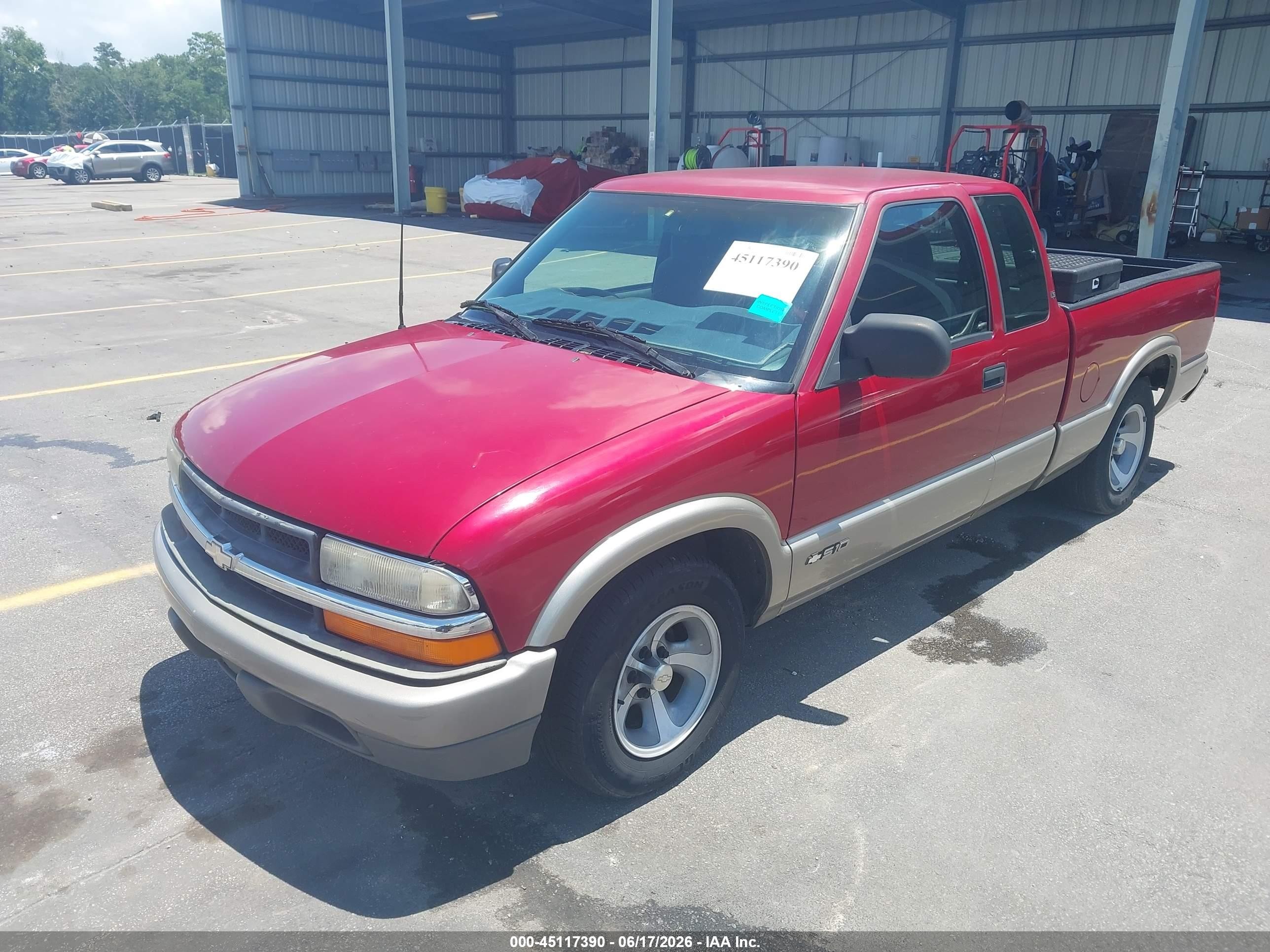 1998 Chevrolet S-10 Ls Fleetside Red vin: 1GCCS19X5W8186884