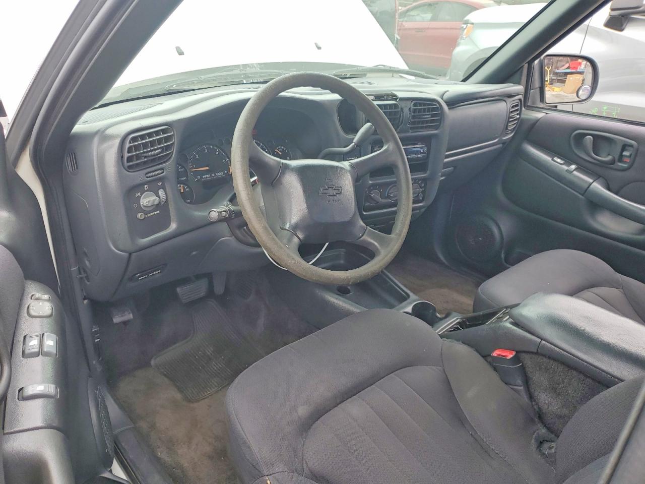 2003 Chevrolet S Truck S10 White vin: 1GCCS19X638107217