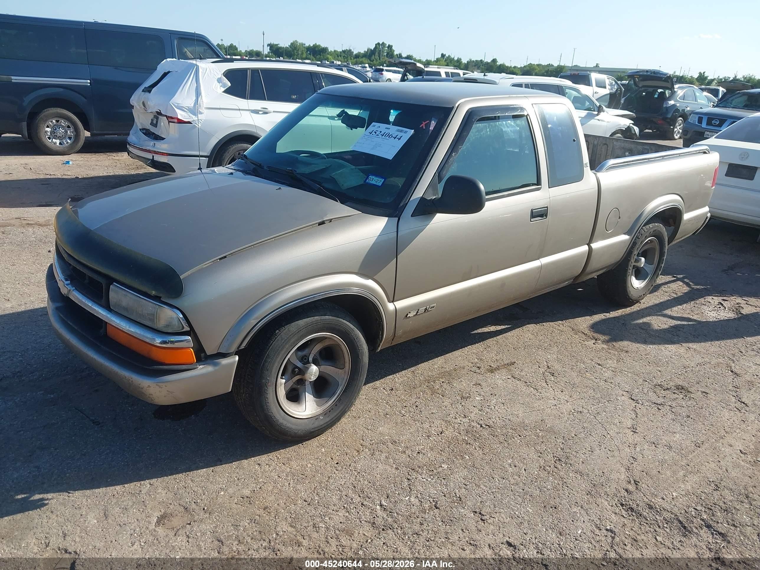 1998 Chevrolet S-10 Ls Fleetside Gold vin: 1GCCS19X6W8119923