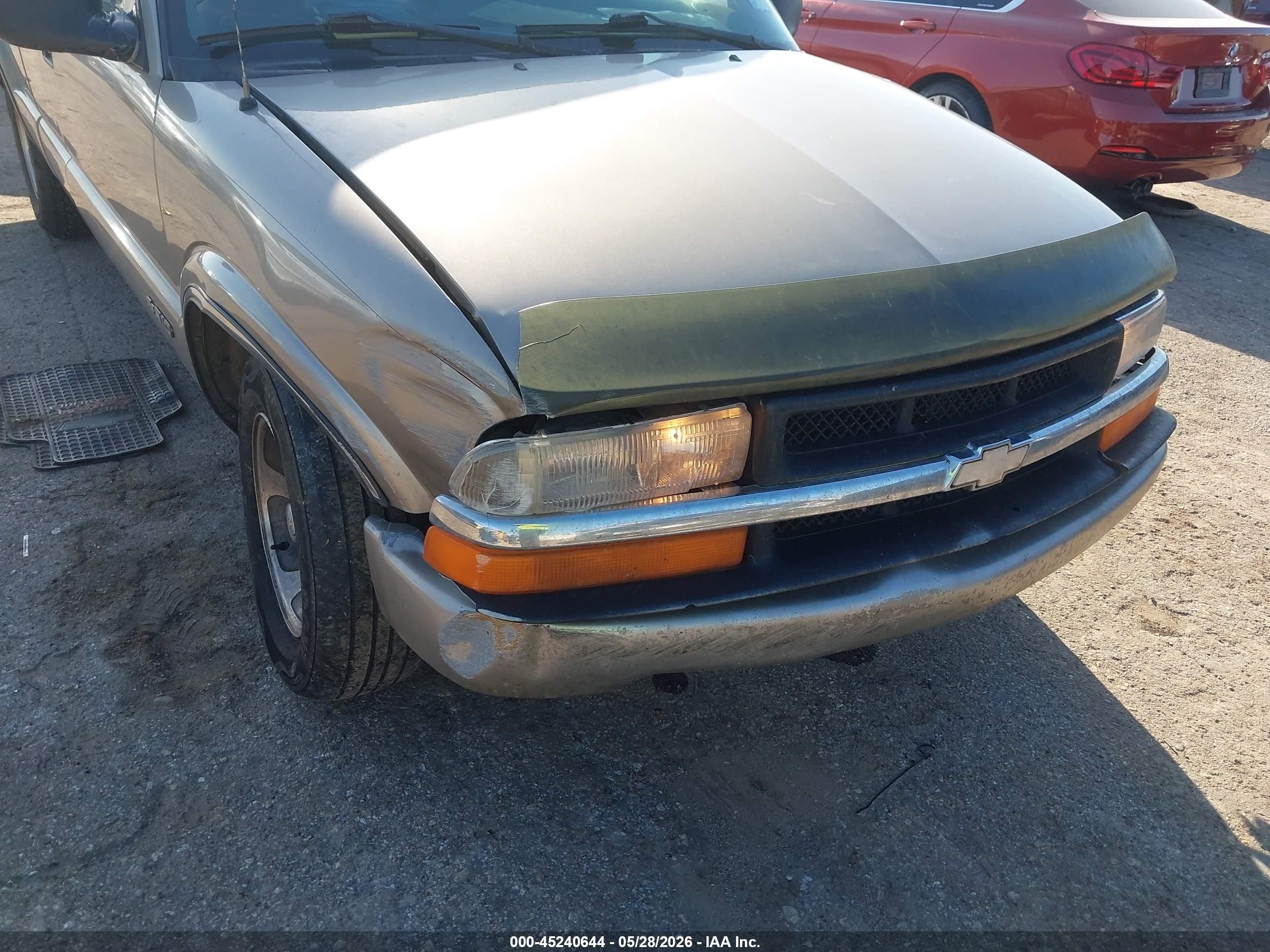 1998 Chevrolet S-10 Ls Fleetside Gold vin: 1GCCS19X6W8119923