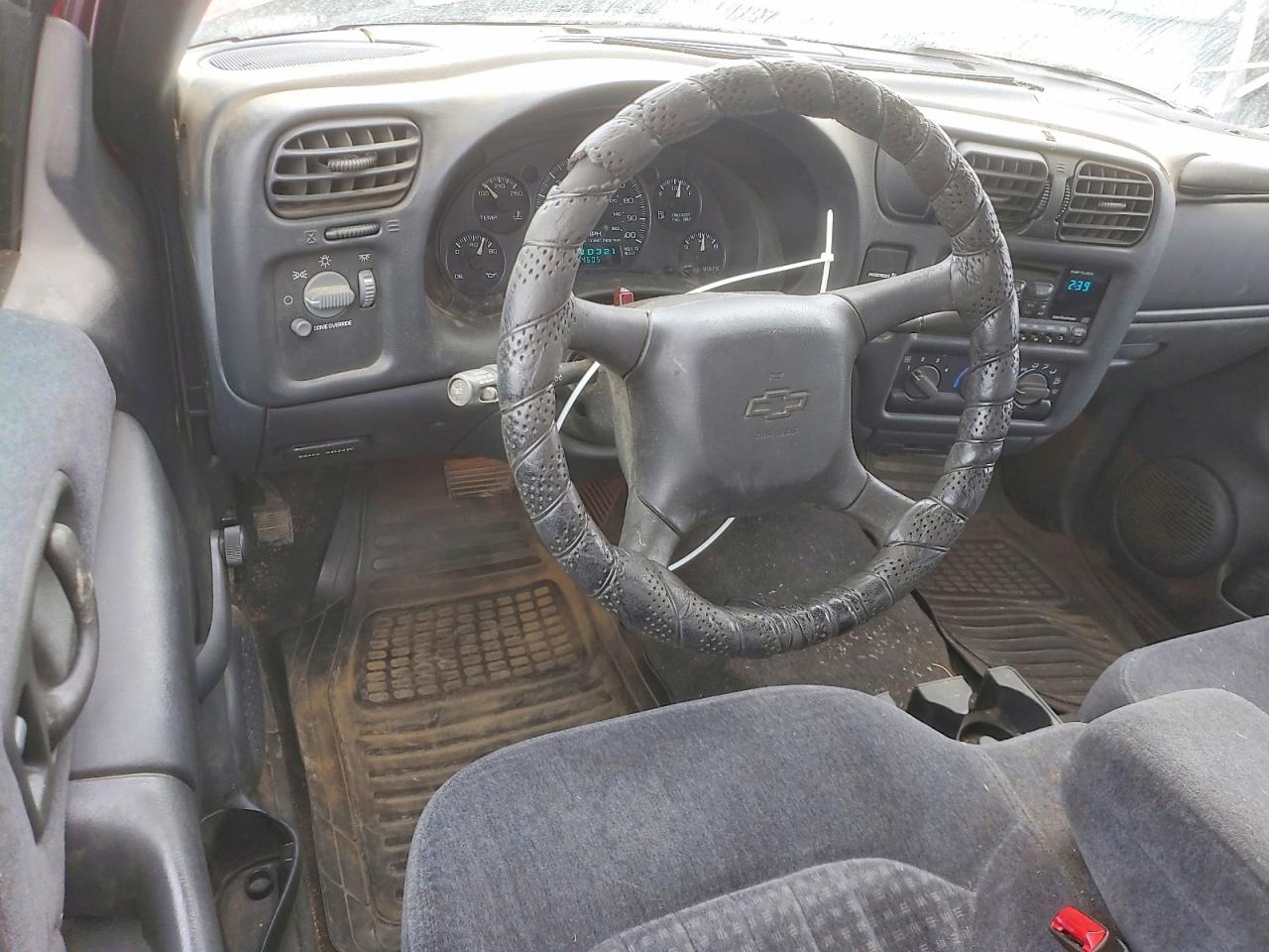 1999 Chevrolet S Truck S10 Red vin: 1GCCS19X6X8143785
