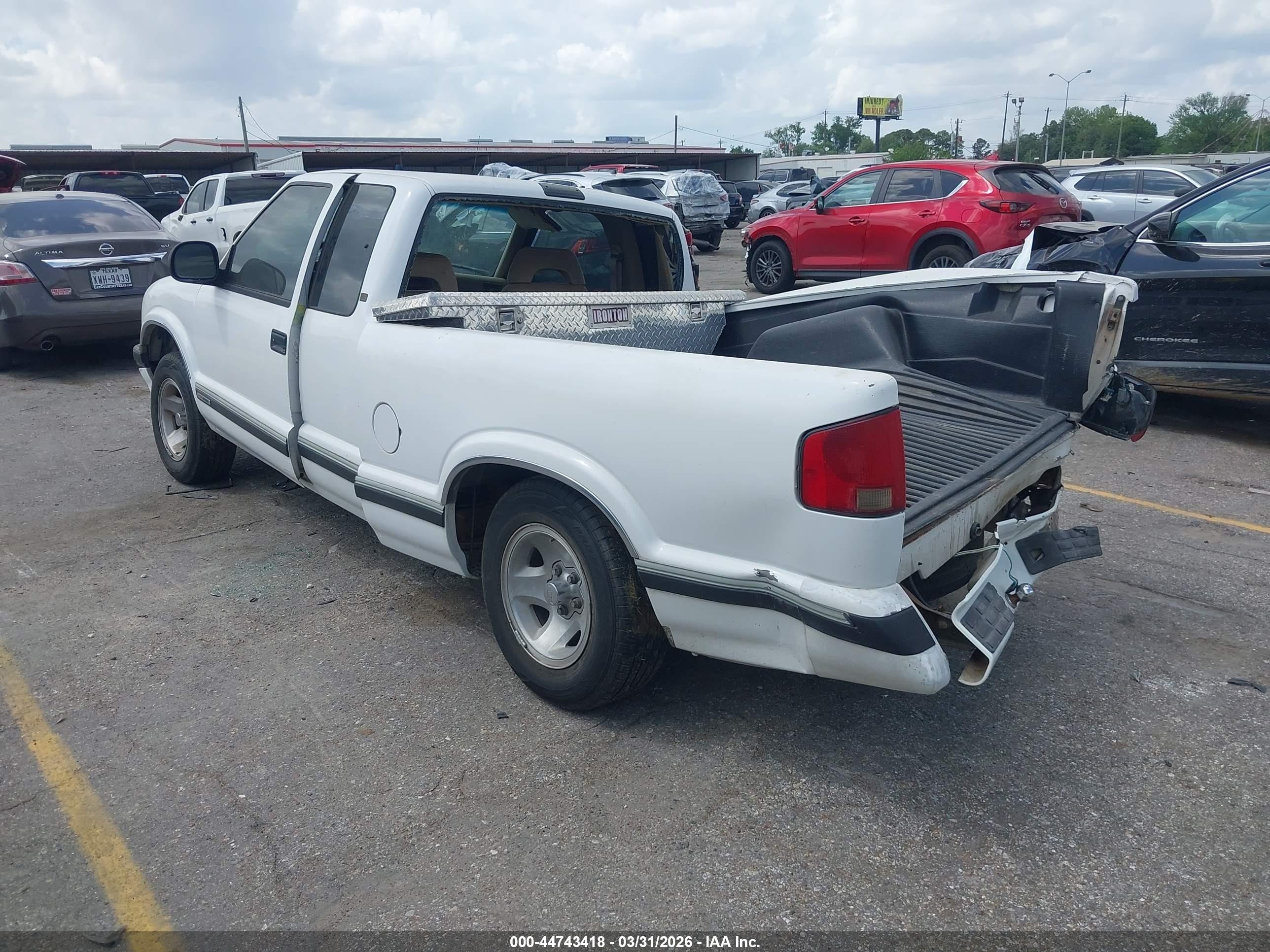 1996 Chevrolet S Truck S10 White vin: 1GCCS19X7T8130800