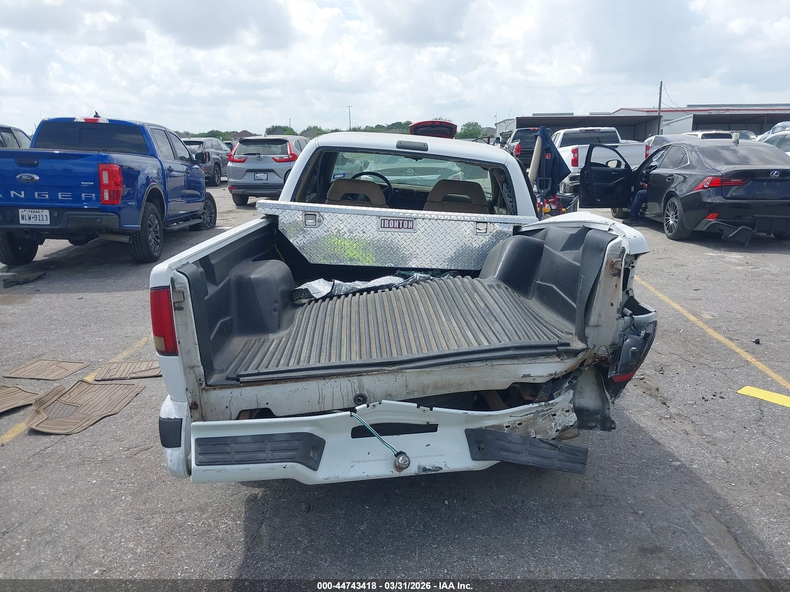 1996 Chevrolet S Truck S10 White vin: 1GCCS19X7T8130800