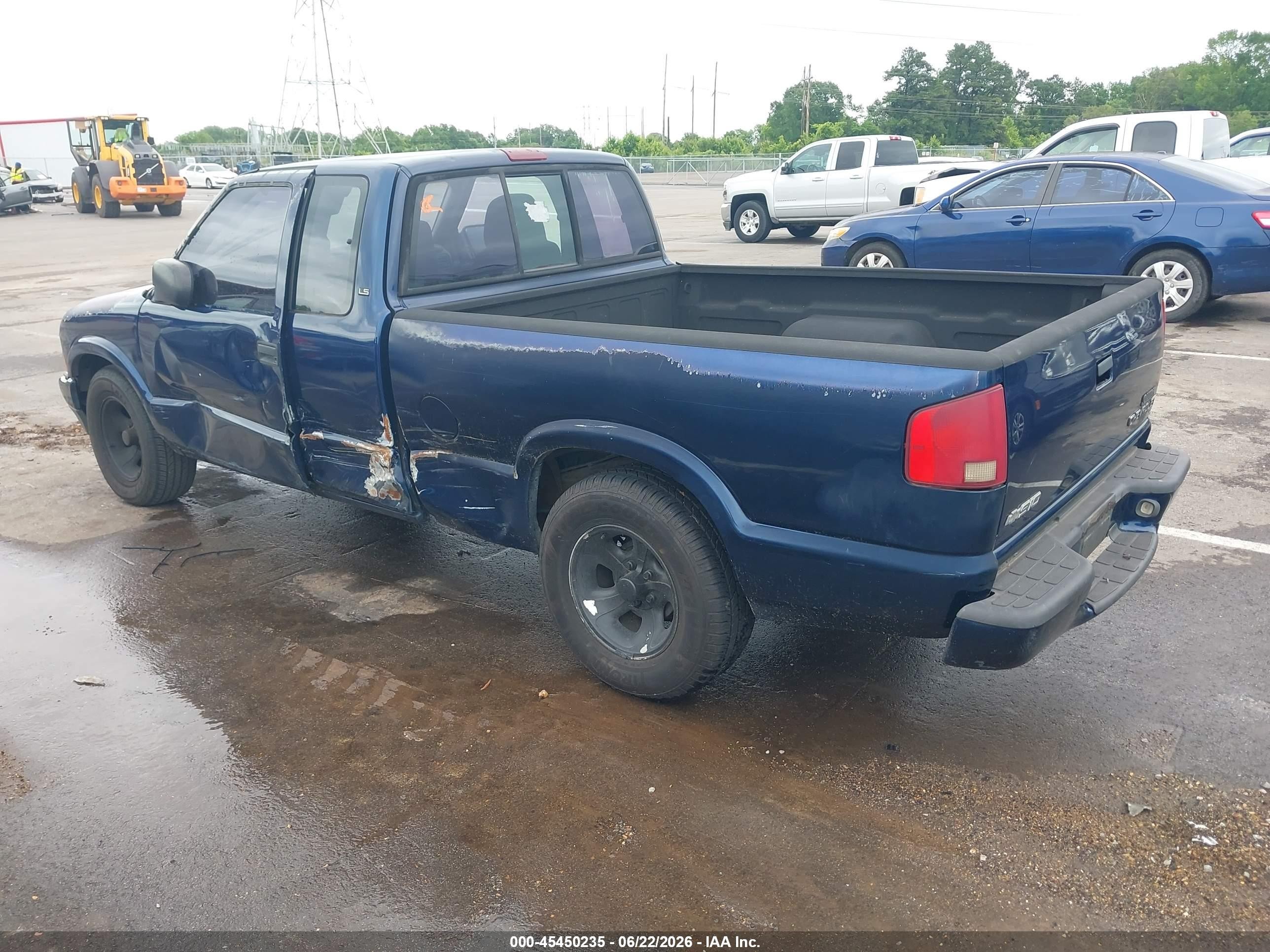 2003 Chevrolet S-10 Ls Blue vin: 1GCCS19X838172795