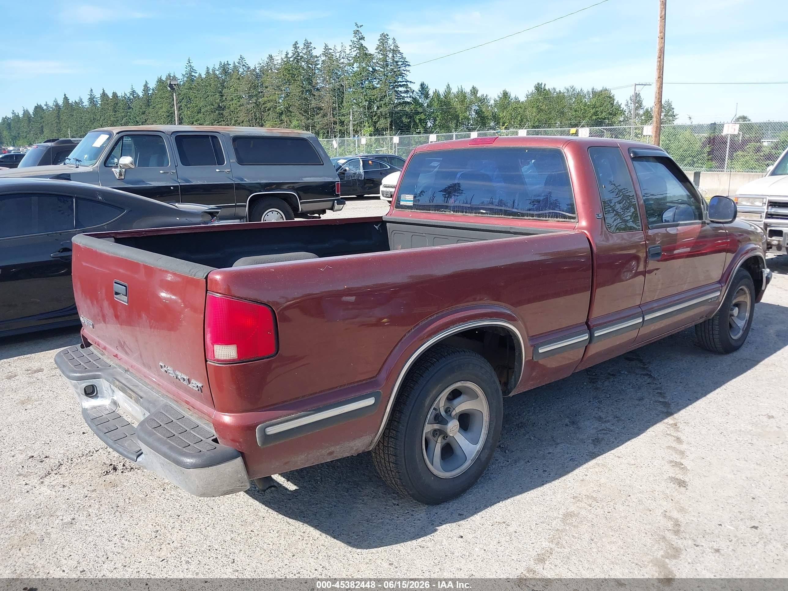 1998 Chevrolet S-10 Ls Brown vin: 1GCCS19X9W8150051