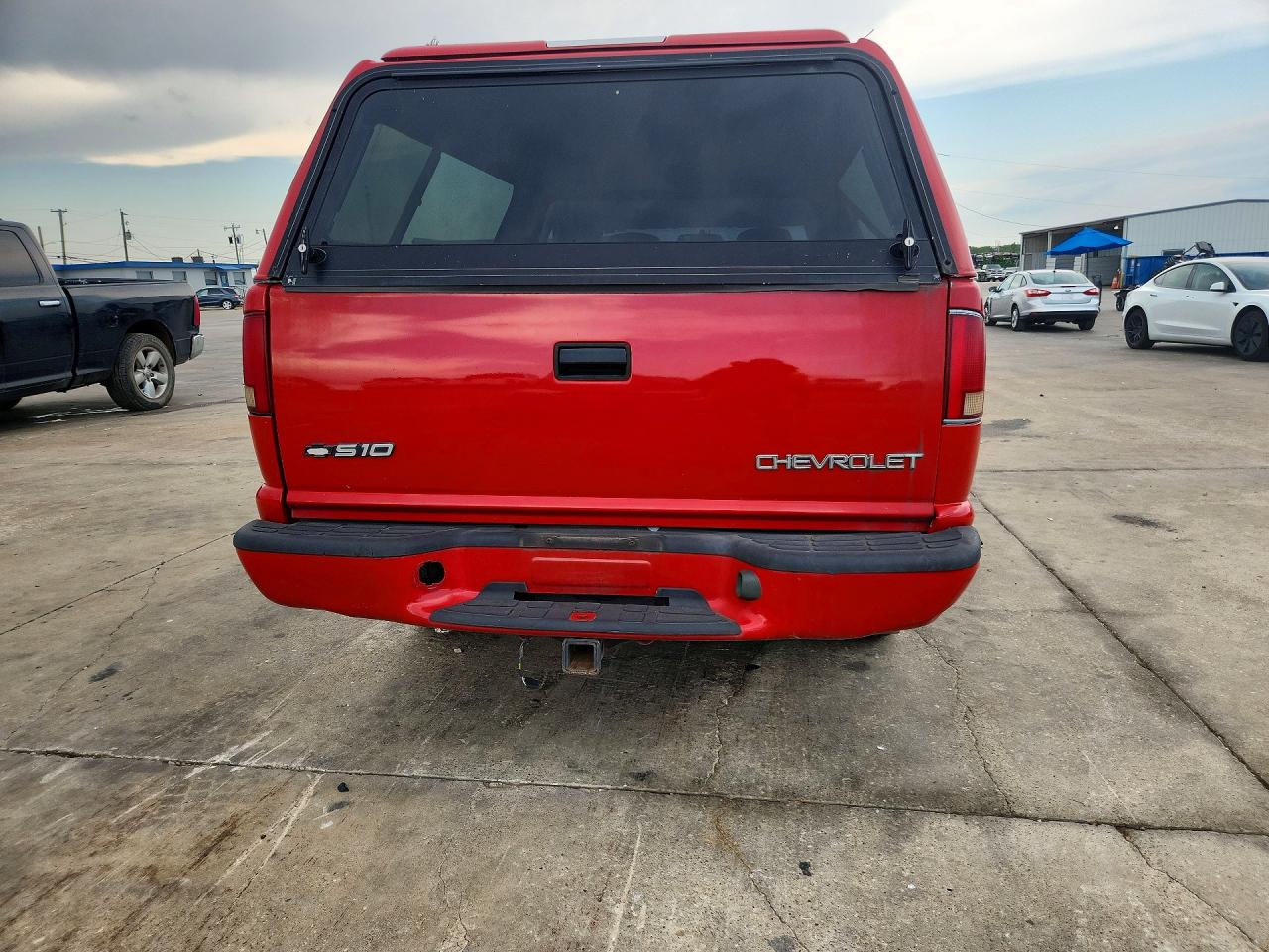 1998 Chevrolet S Truck S10 Red vin: 1GCCS19X9WK130790