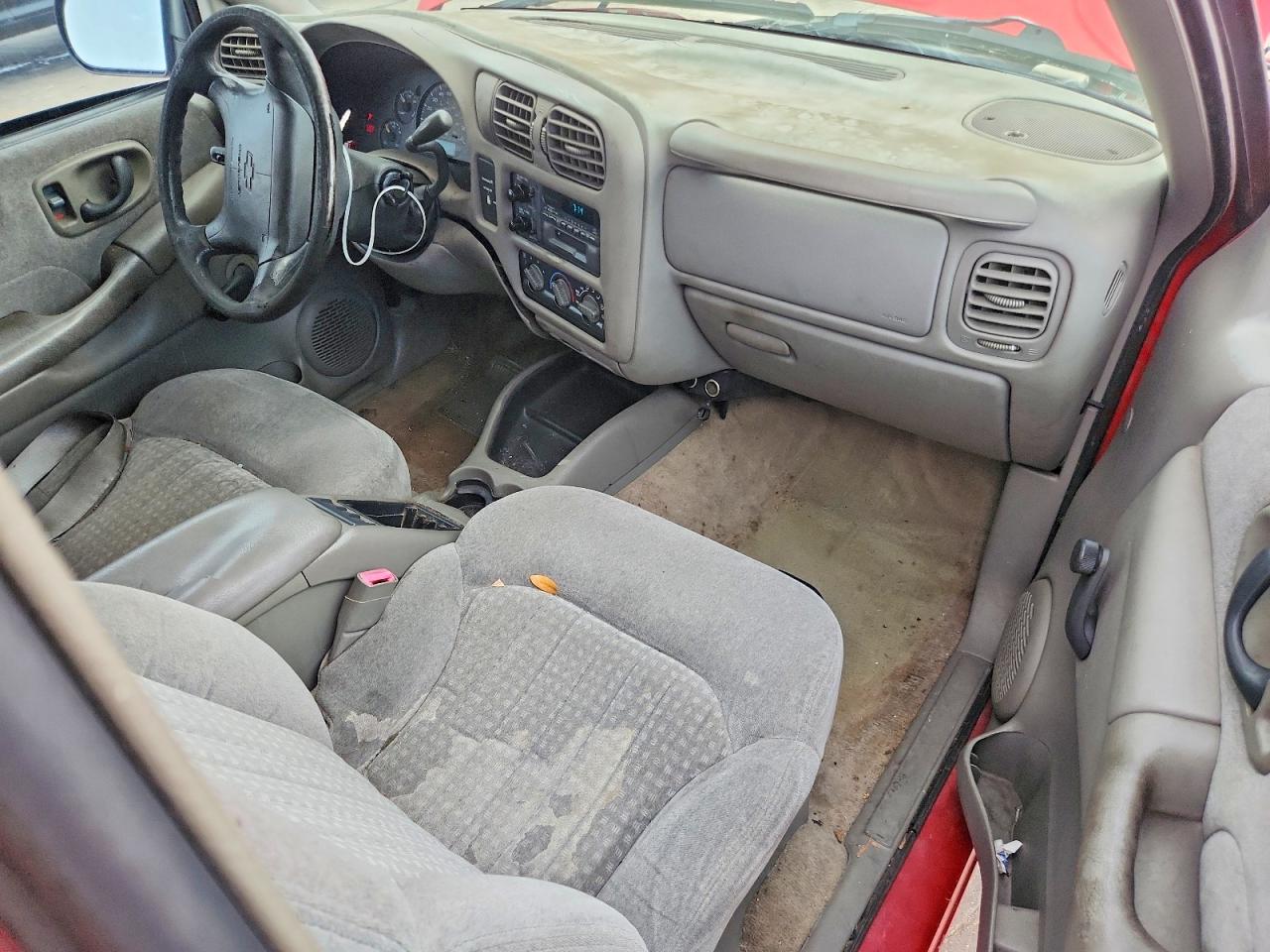 1998 Chevrolet S Truck S10 Red vin: 1GCCS19X9WK130790