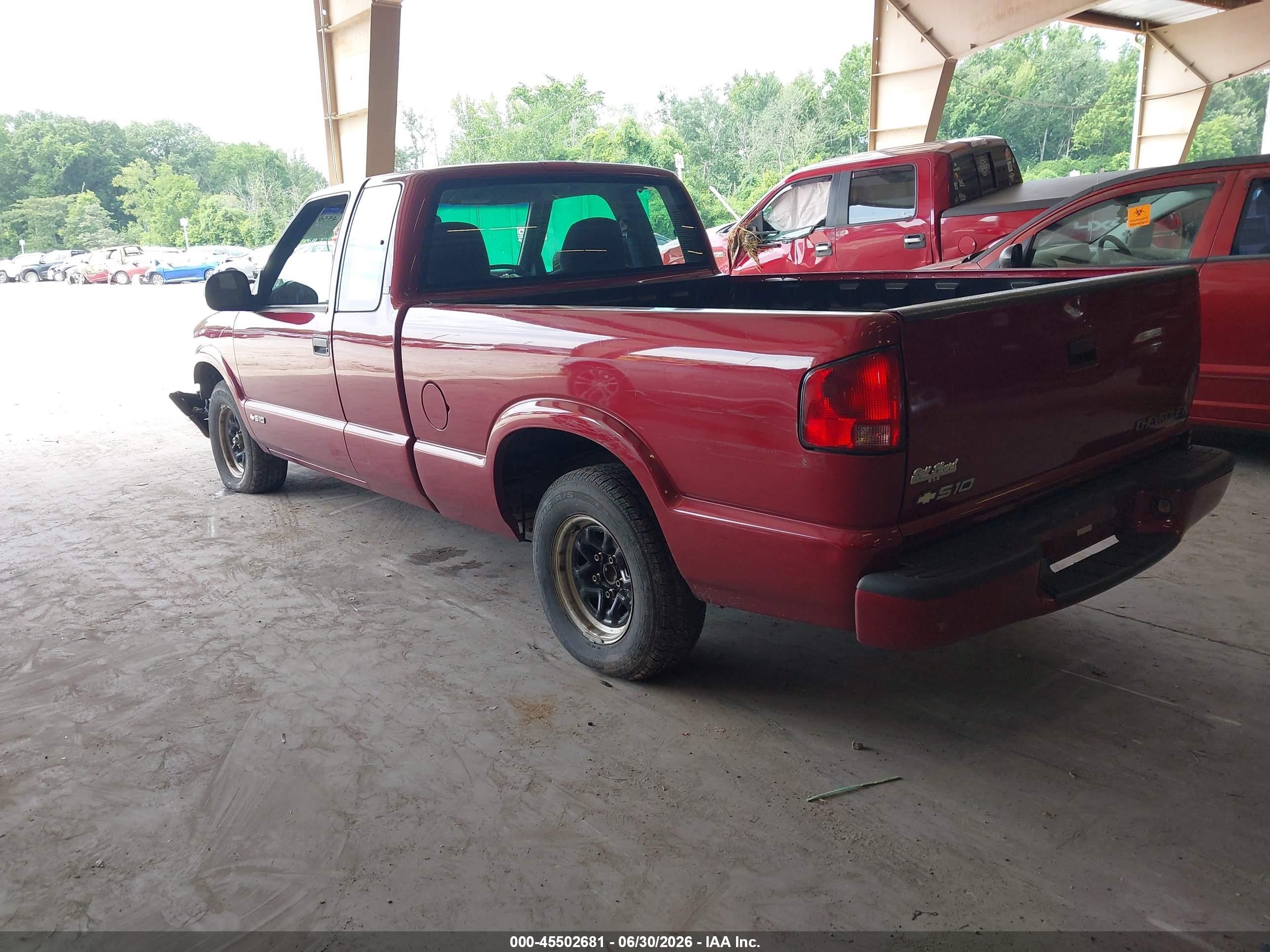 1998 Chevrolet S-10 Ls Burgundy vin: 1GCCS19XXWK185202