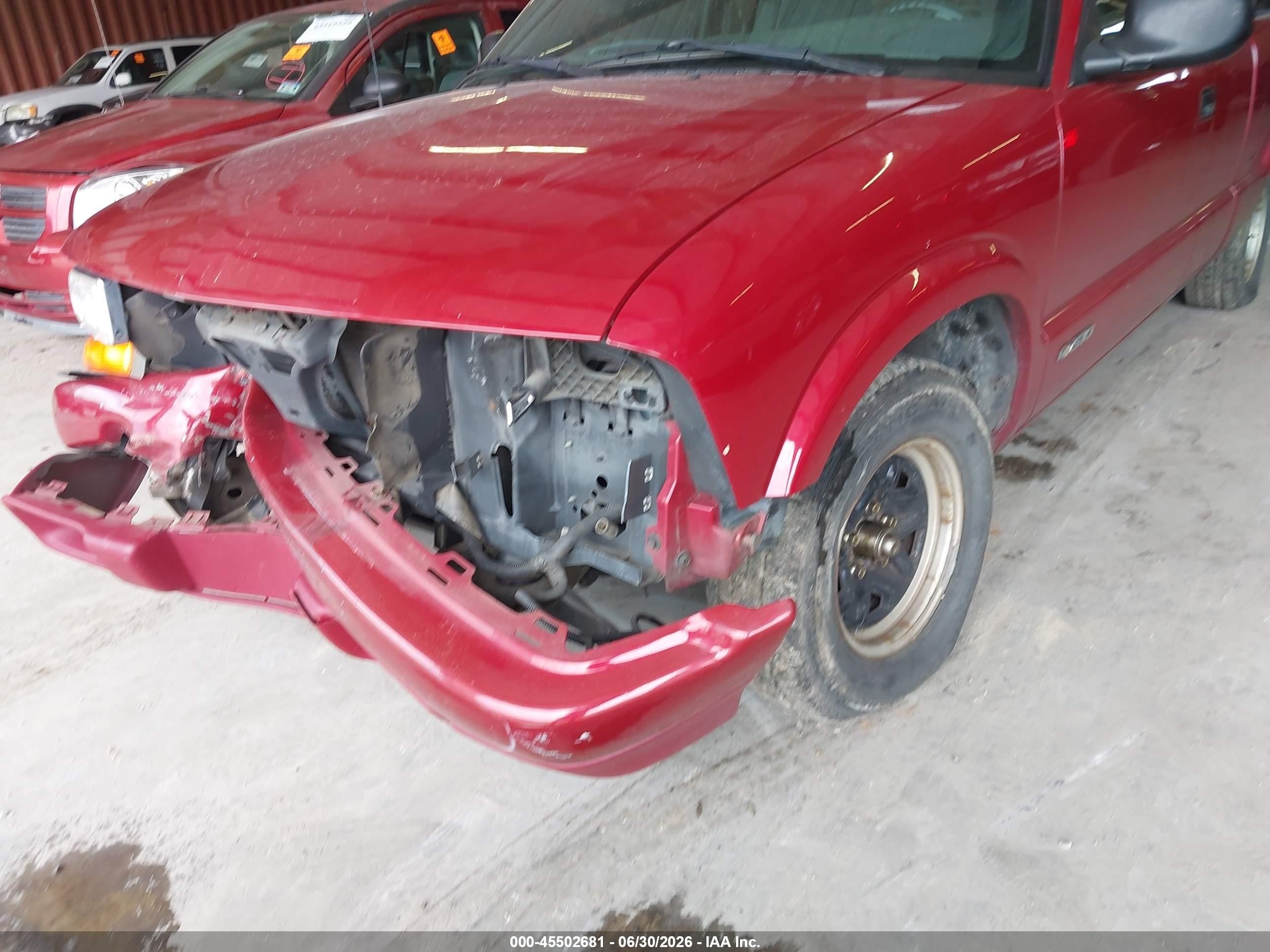 1998 Chevrolet S-10 Ls Burgundy vin: 1GCCS19XXWK185202