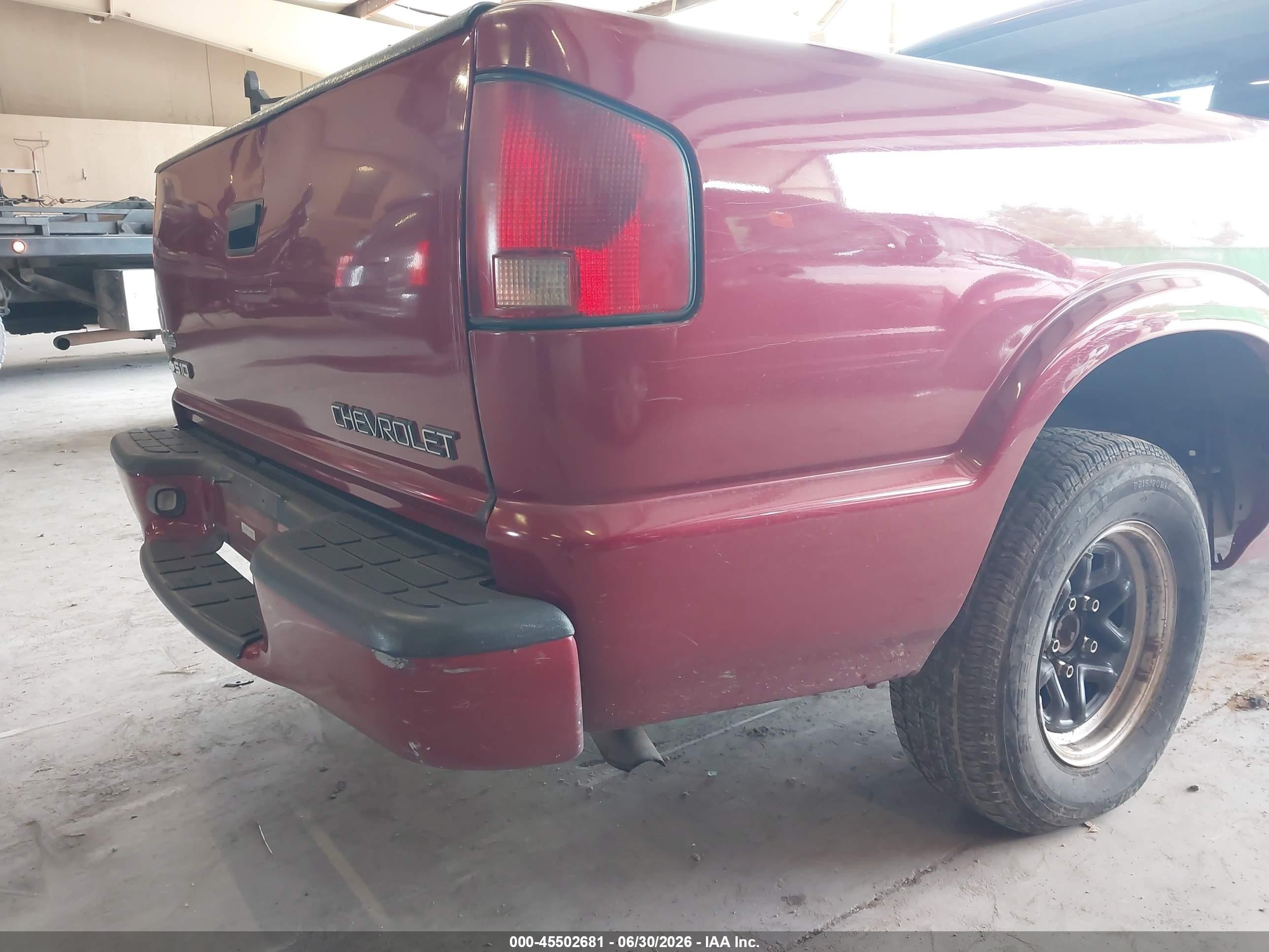 1998 Chevrolet S-10 Ls Burgundy vin: 1GCCS19XXWK185202