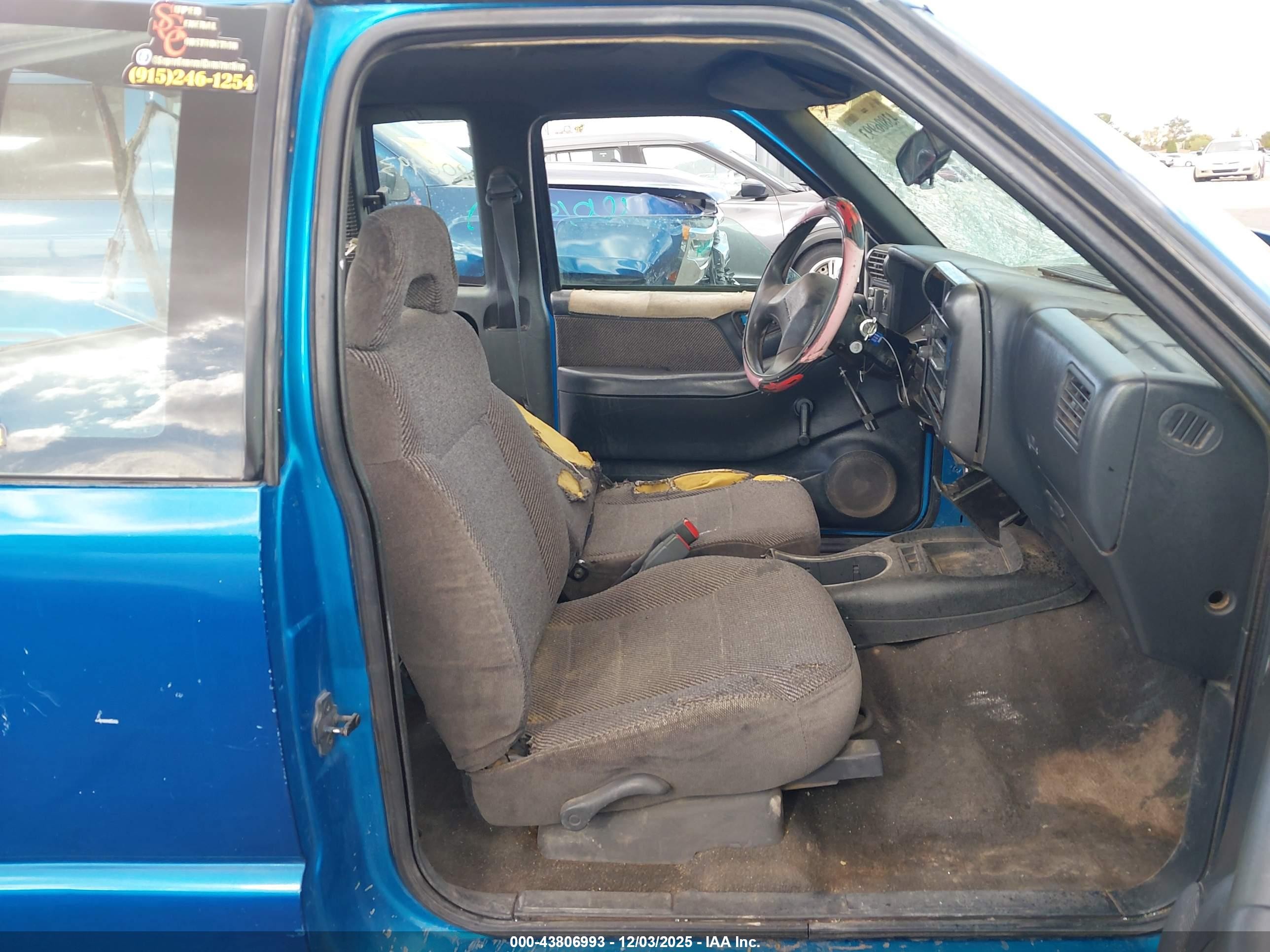 1994 Chevrolet S Truck S10 Blue vin: 1GCCS19Z2R8182443