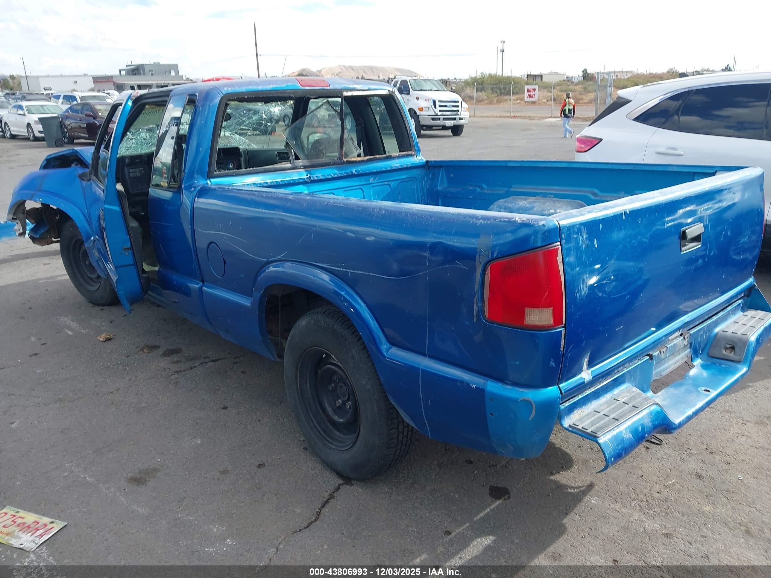 1994 Chevrolet S Truck S10 Blue vin: 1GCCS19Z2R8182443