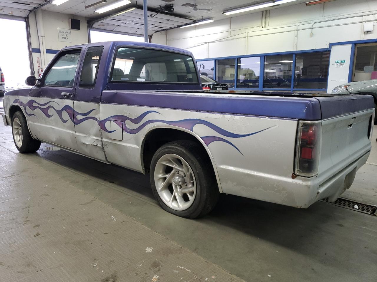 1991 Chevrolet S Truck S10 Two Tone vin: 1GCCS19Z4M2120229