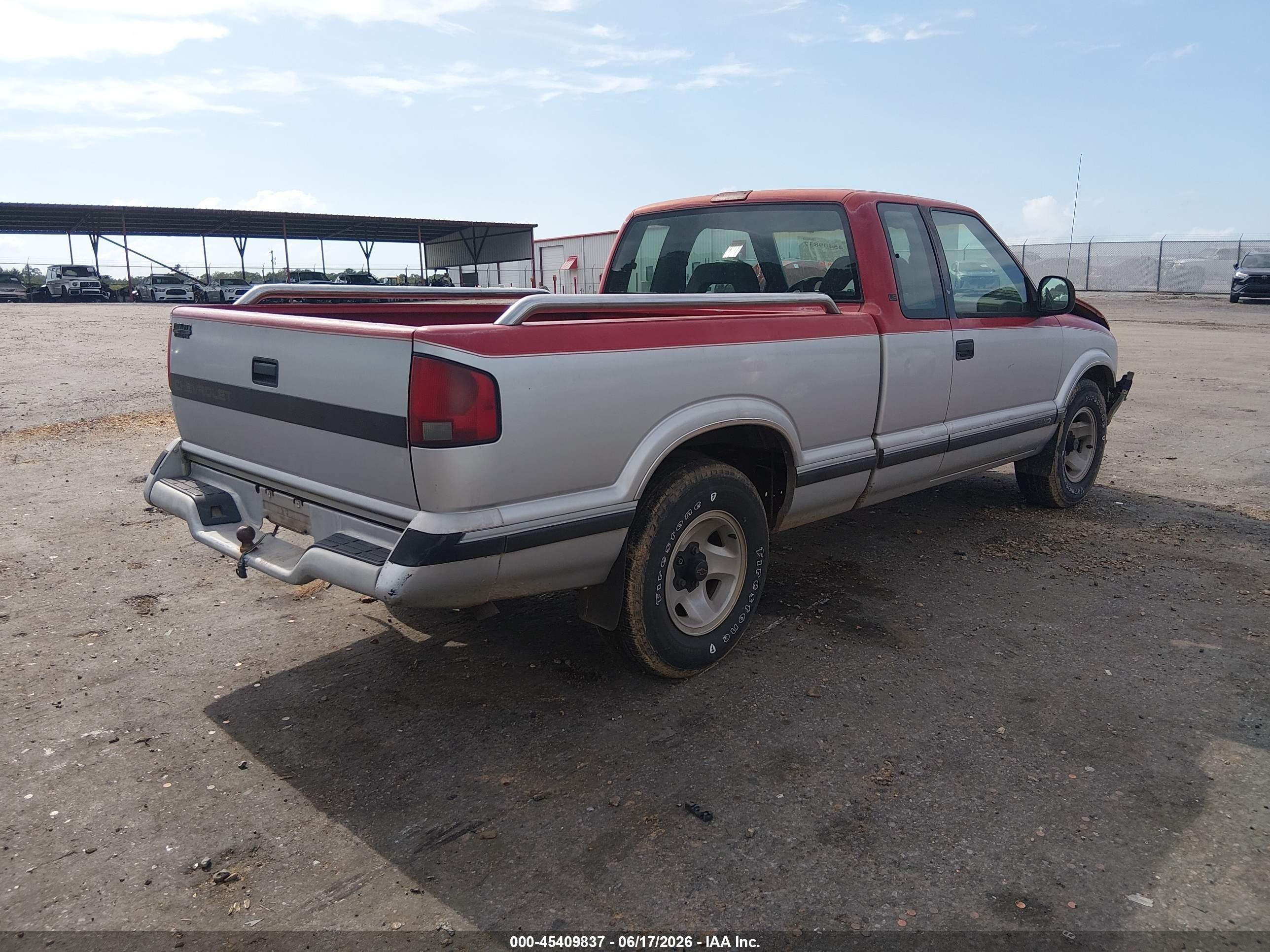 1994 Chevrolet S Truck S10 Silver vin: 1GCCS19Z4R8154482