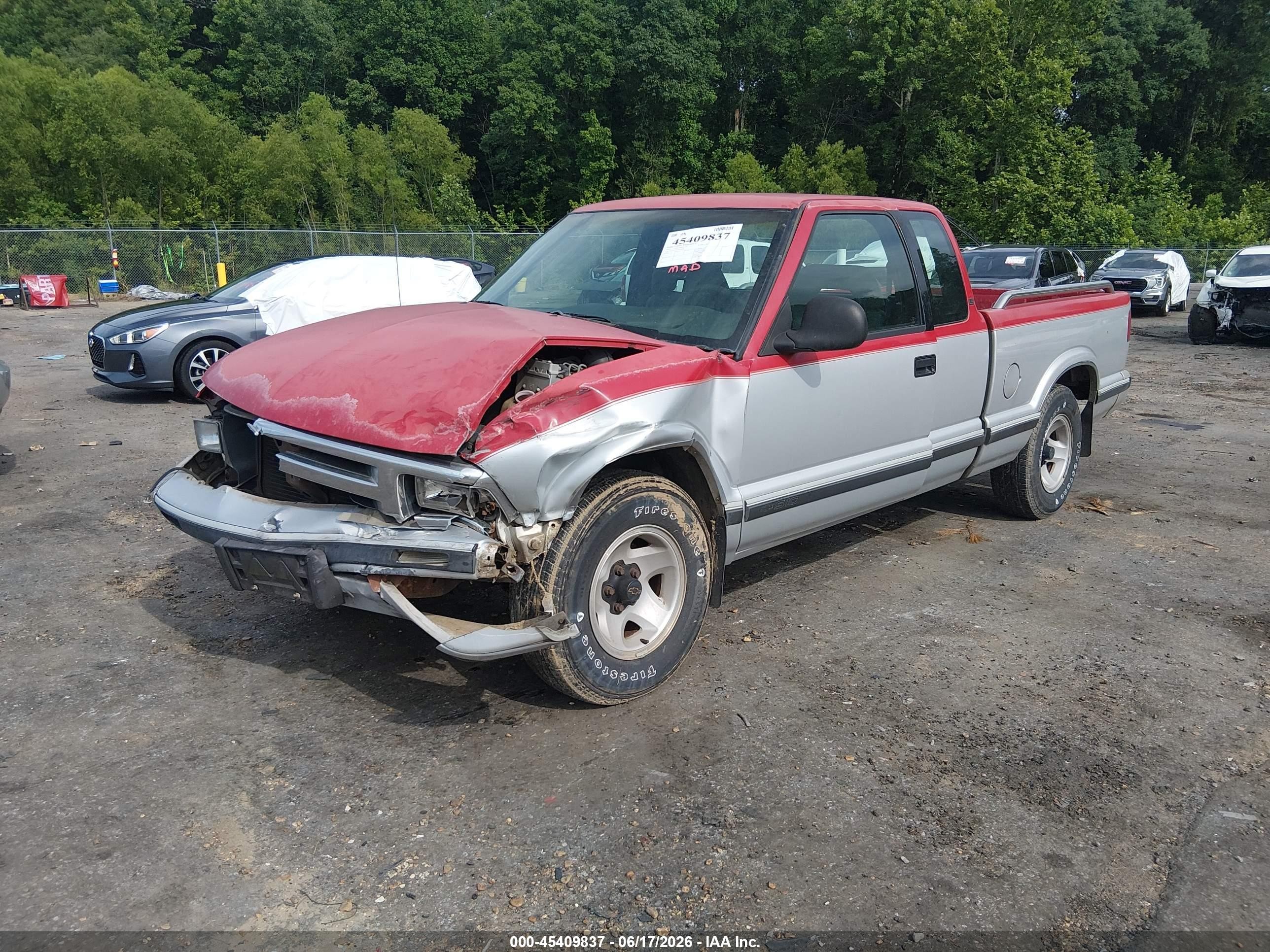 1994 Chevrolet S Truck S10 Silver vin: 1GCCS19Z4R8154482