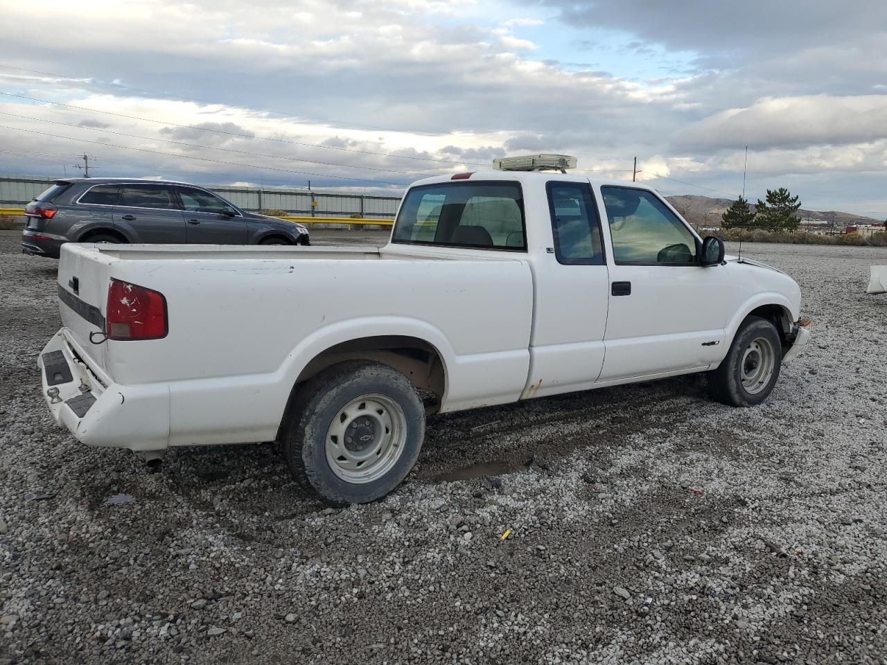 1995 Chevrolet S Truck S10 White vin: 1GCCS19Z5S8264561