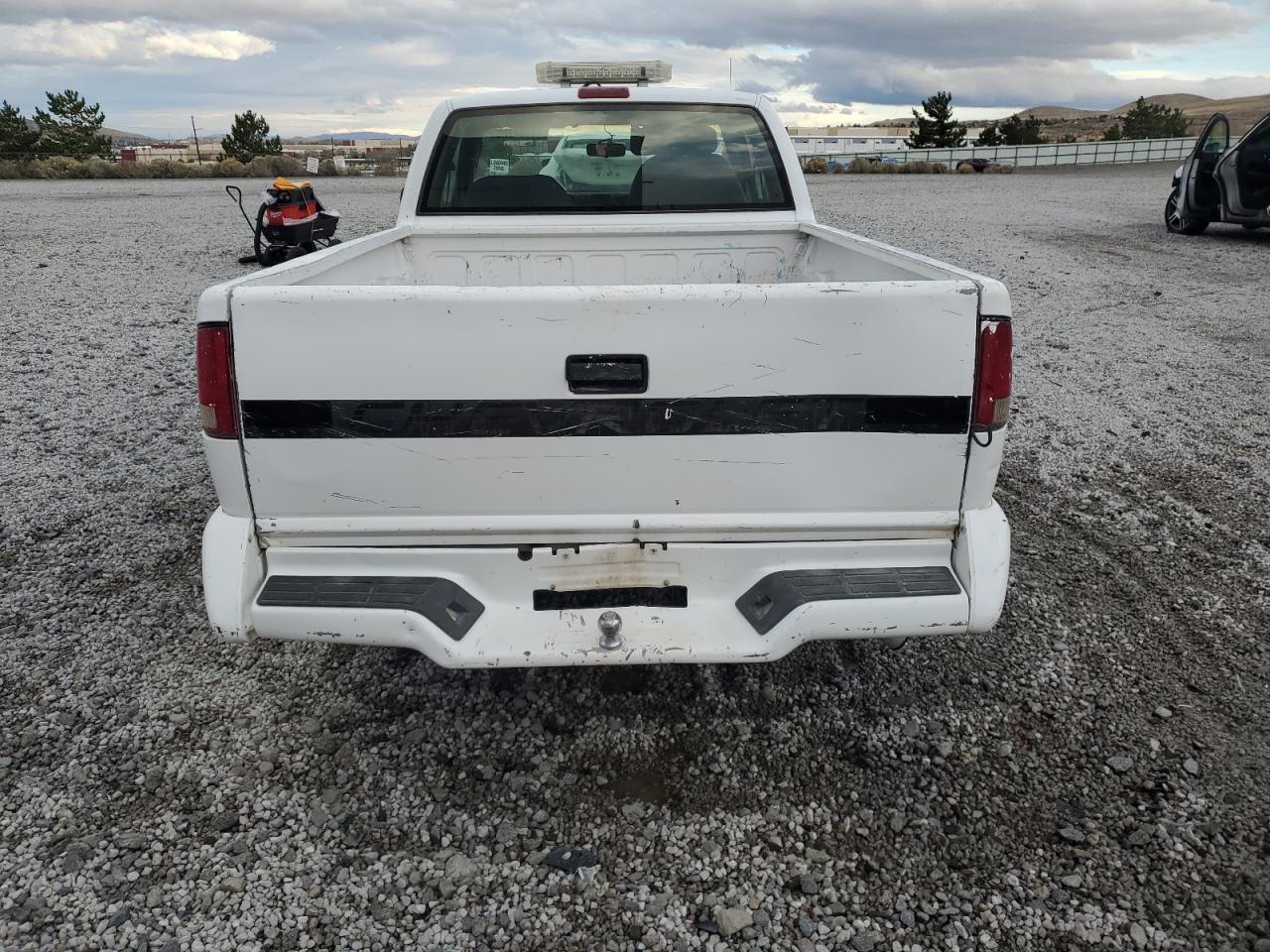 1995 Chevrolet S Truck S10 White vin: 1GCCS19Z5S8264561