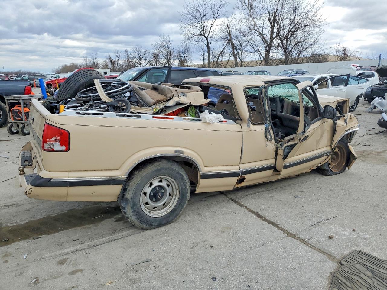 1994 Chevrolet S Truck S10 Beige vin: 1GCCS19Z6R8188262