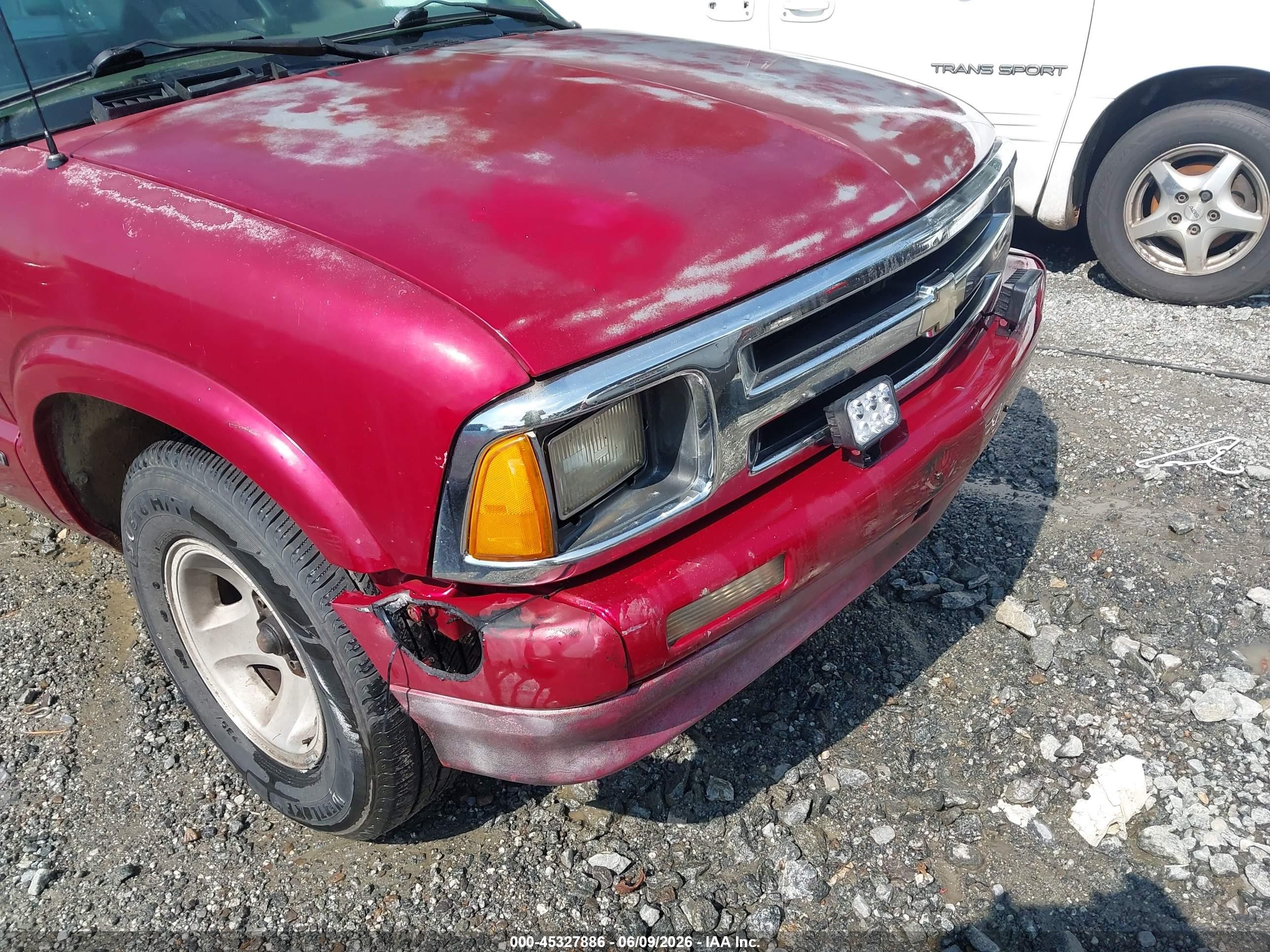 1994 Chevrolet S Truck S10 Red vin: 1GCCS19ZXR8219500