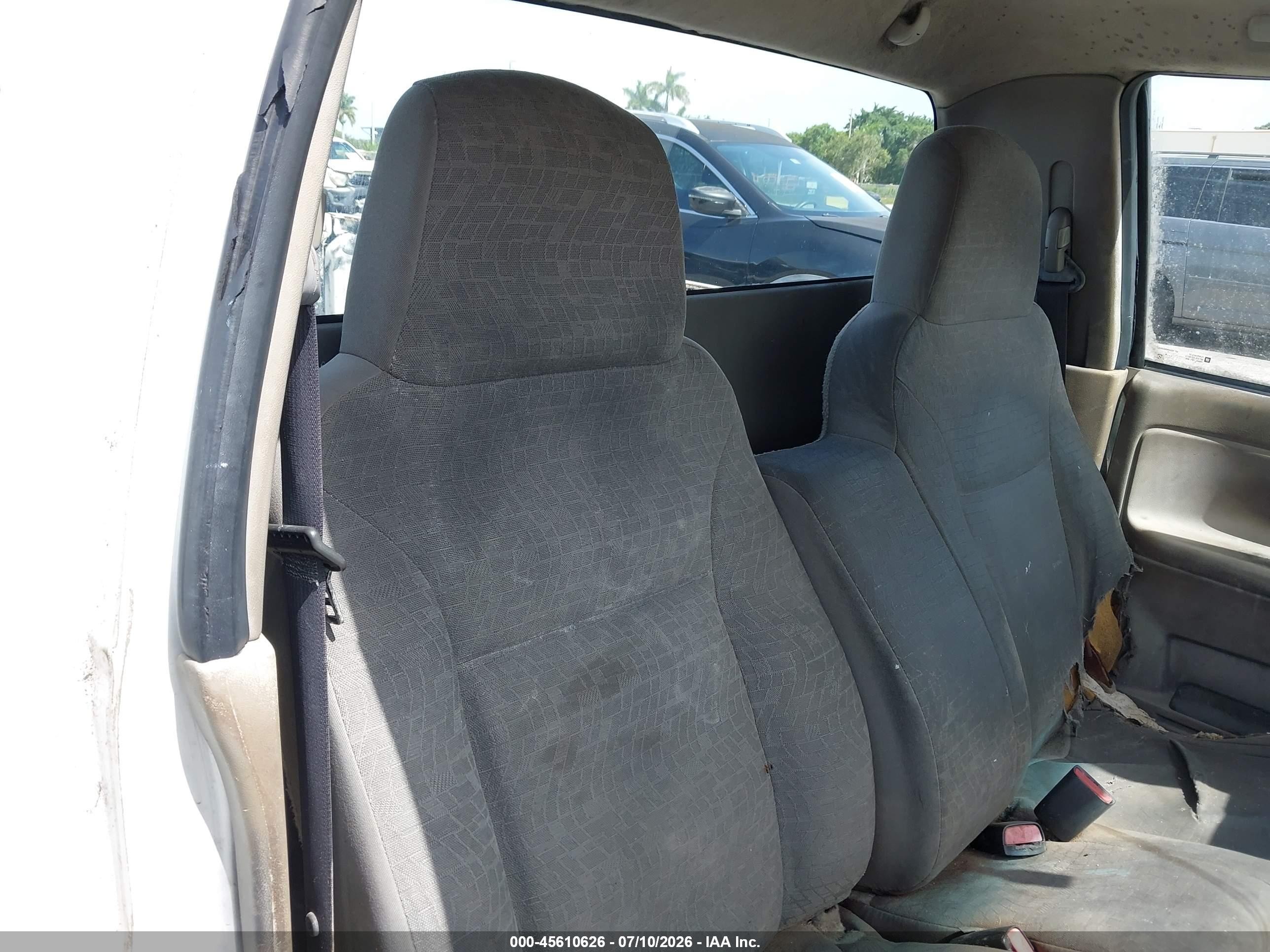 2008 Chevrolet Colorado Ls Белый vin: 1GCCS249288186486