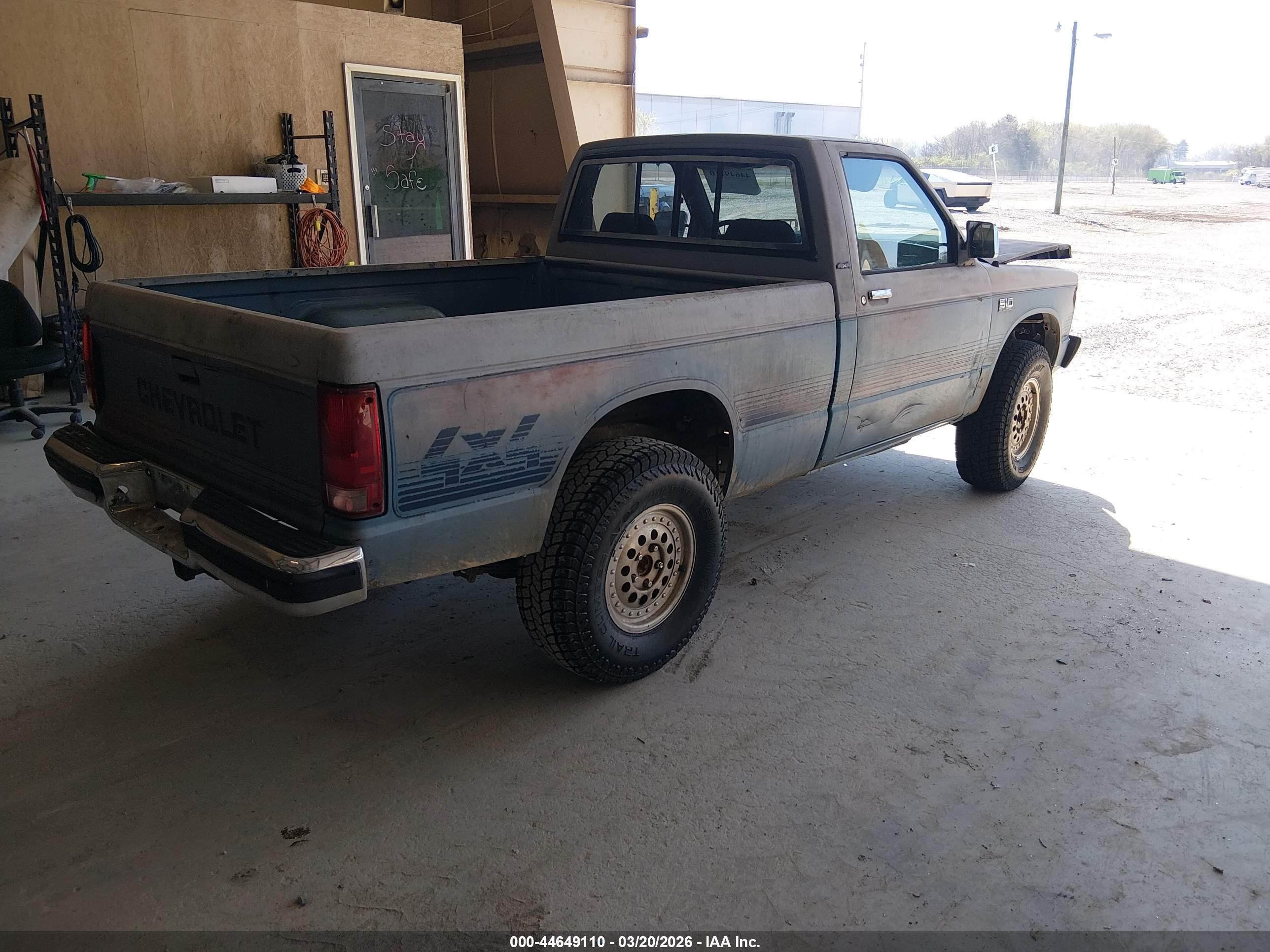 1985 Chevrolet S Truck S10 Blue vin: 1GCCT14B5F2178635