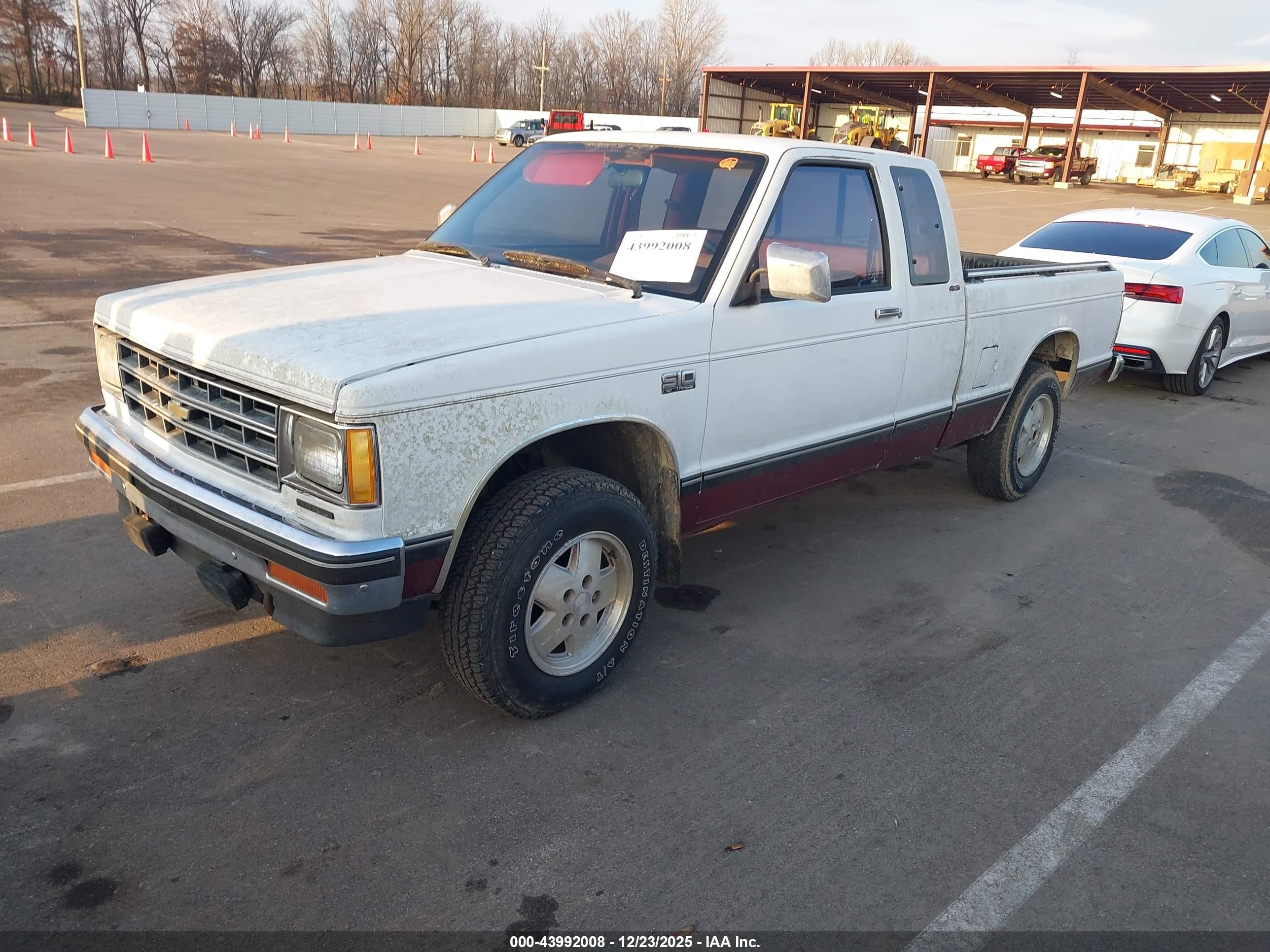 1987 Chevrolet S Truck S10 White vin: 1GCCT14R1H2181287