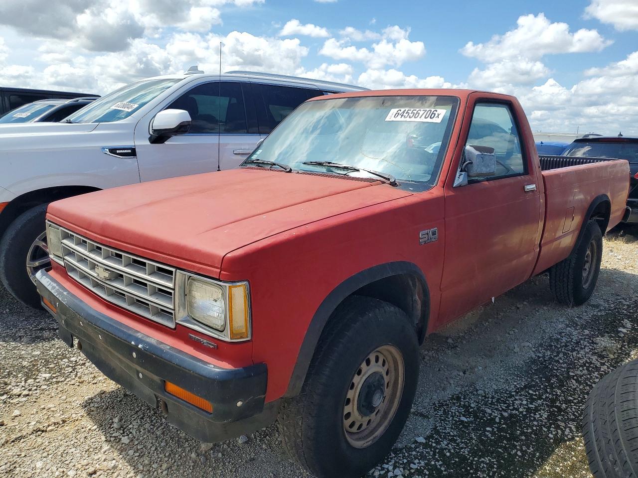 1987 Chevrolet S Truck S10 Red vin: 1GCCT14R2H8172868
