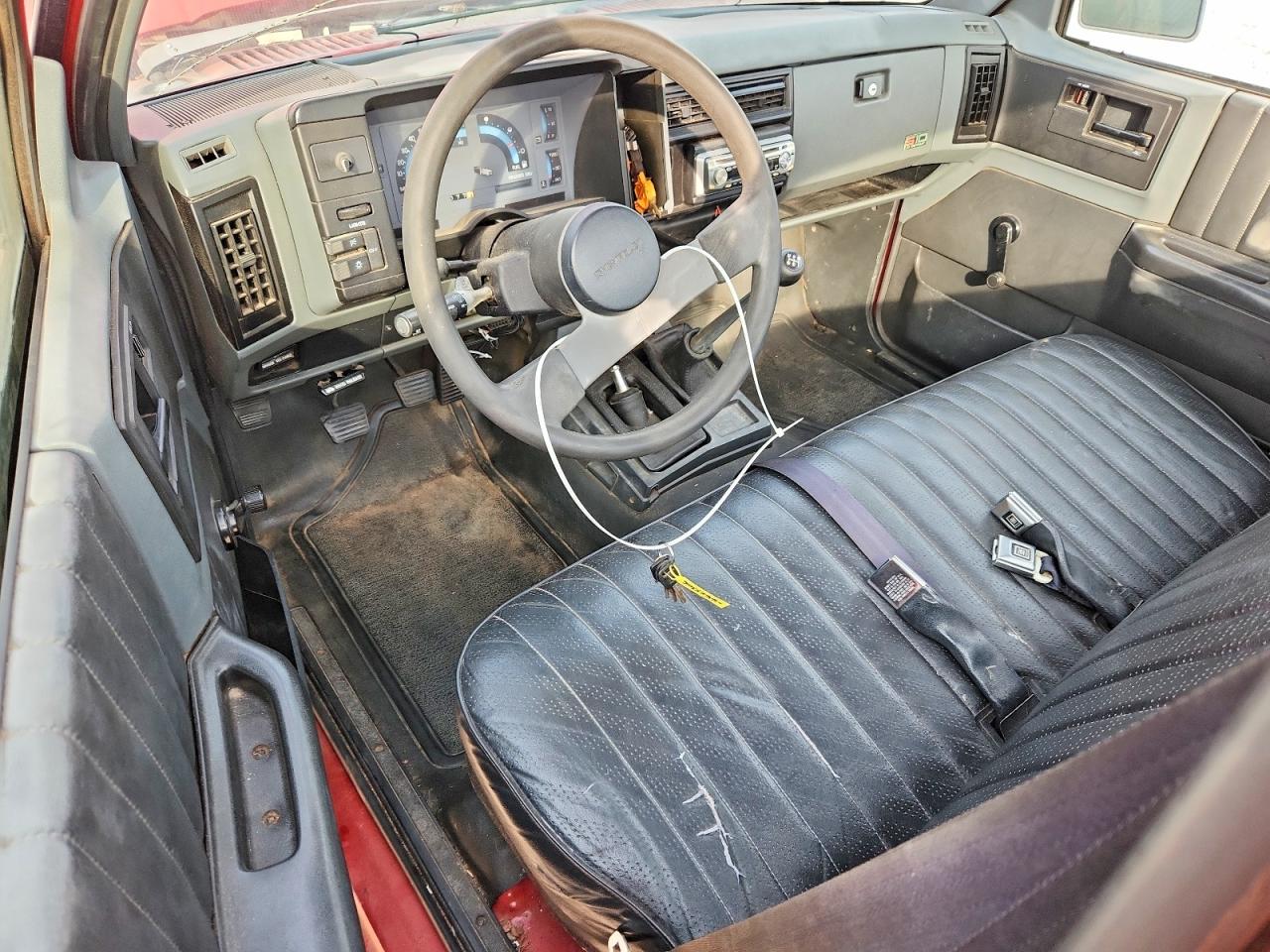 1987 Chevrolet S Truck S10 Red vin: 1GCCT14R2H8172868