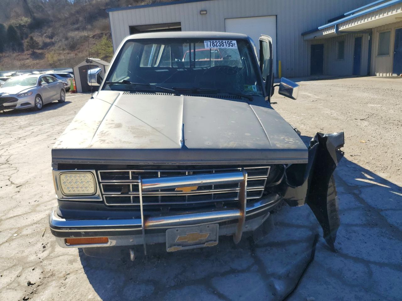 1987 Chevrolet S Truck S10 Gray vin: 1GCCT14R6H2165246