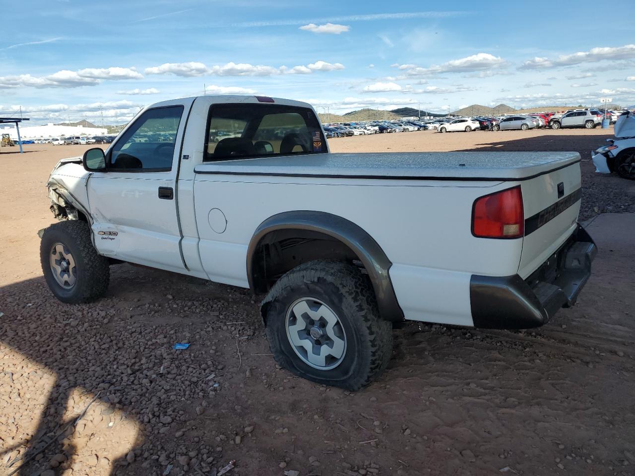 1995 Chevrolet S Truck S10 White vin: 1GCCT14W2S8136790
