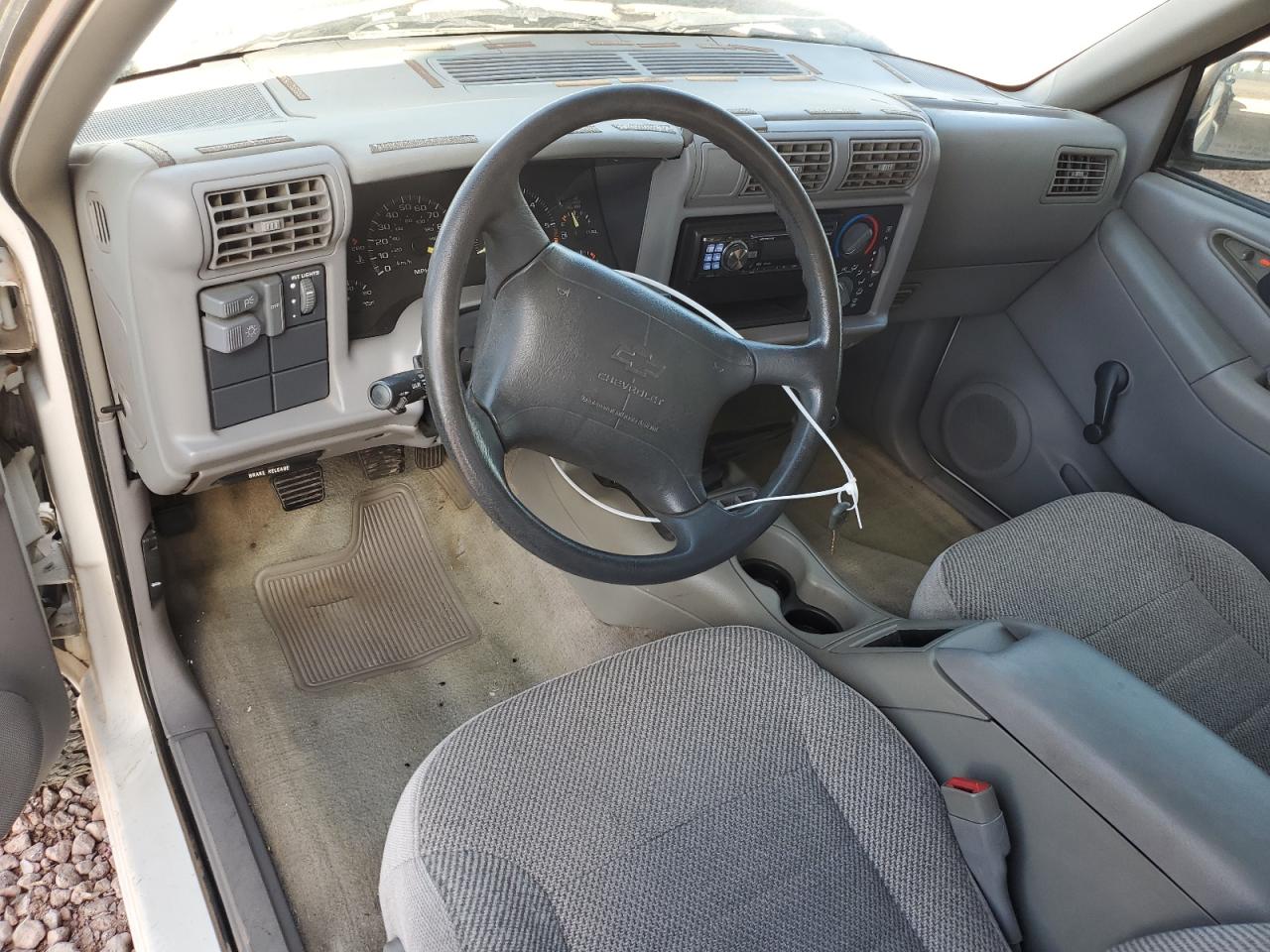 1995 Chevrolet S Truck S10 White vin: 1GCCT14W2S8136790