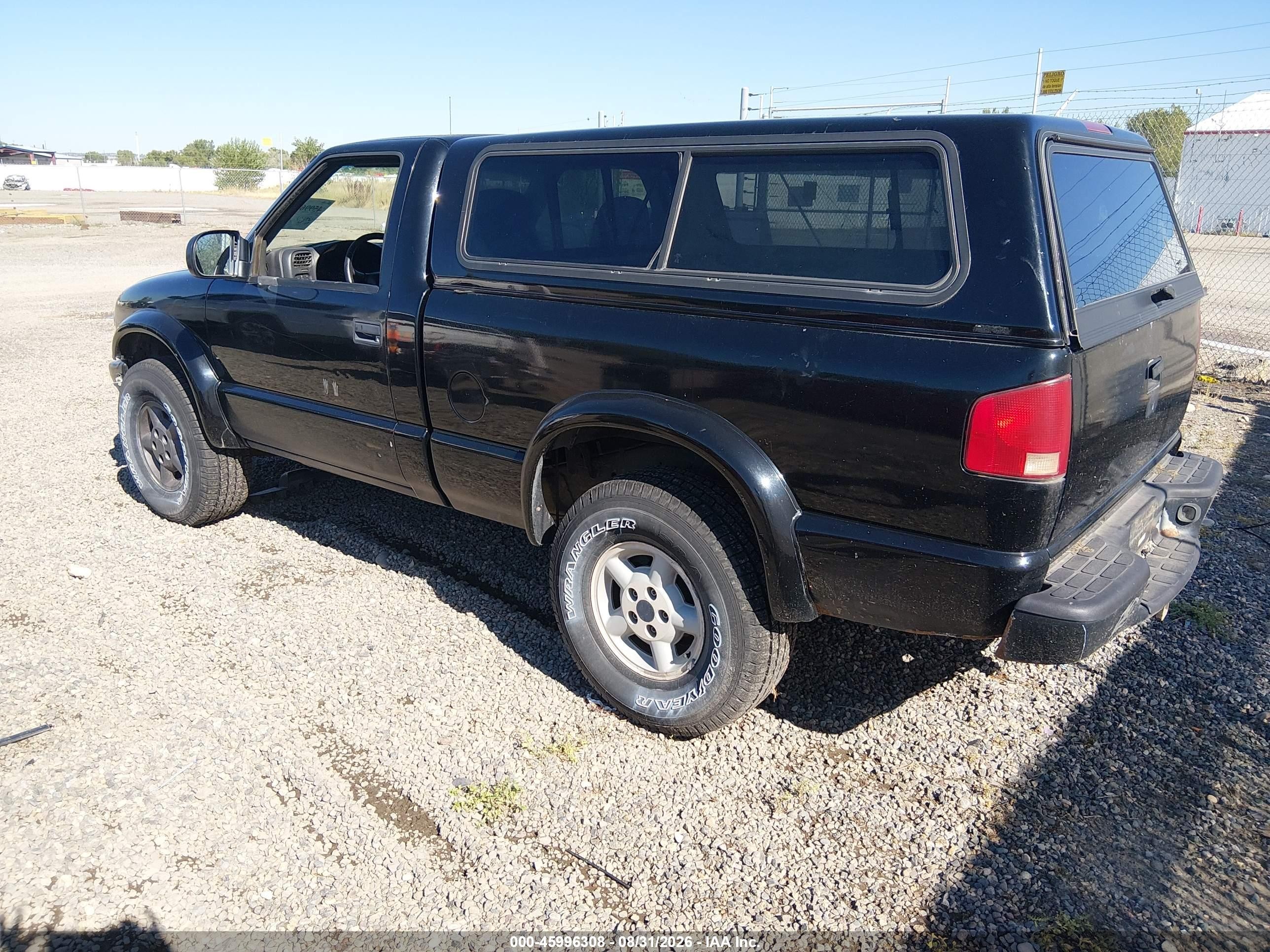 1999 Chevrolet S-10 Ls Black vin: 1GCCT14W3XK185250