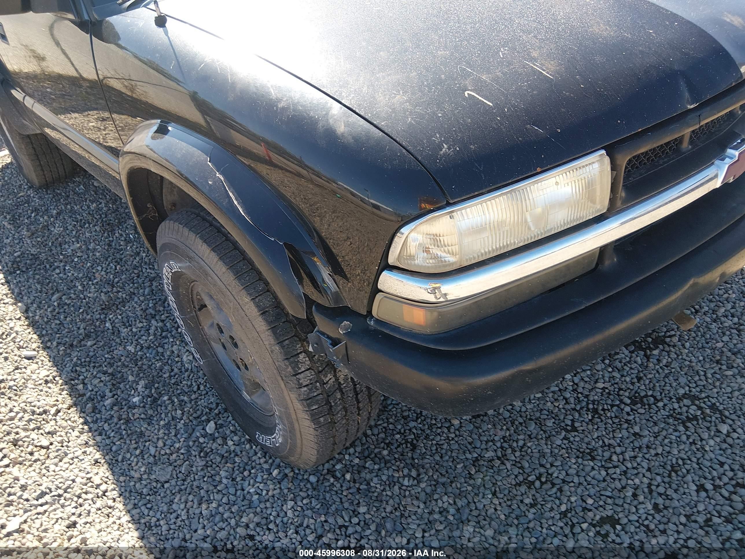 1999 Chevrolet S-10 Ls Black vin: 1GCCT14W3XK185250