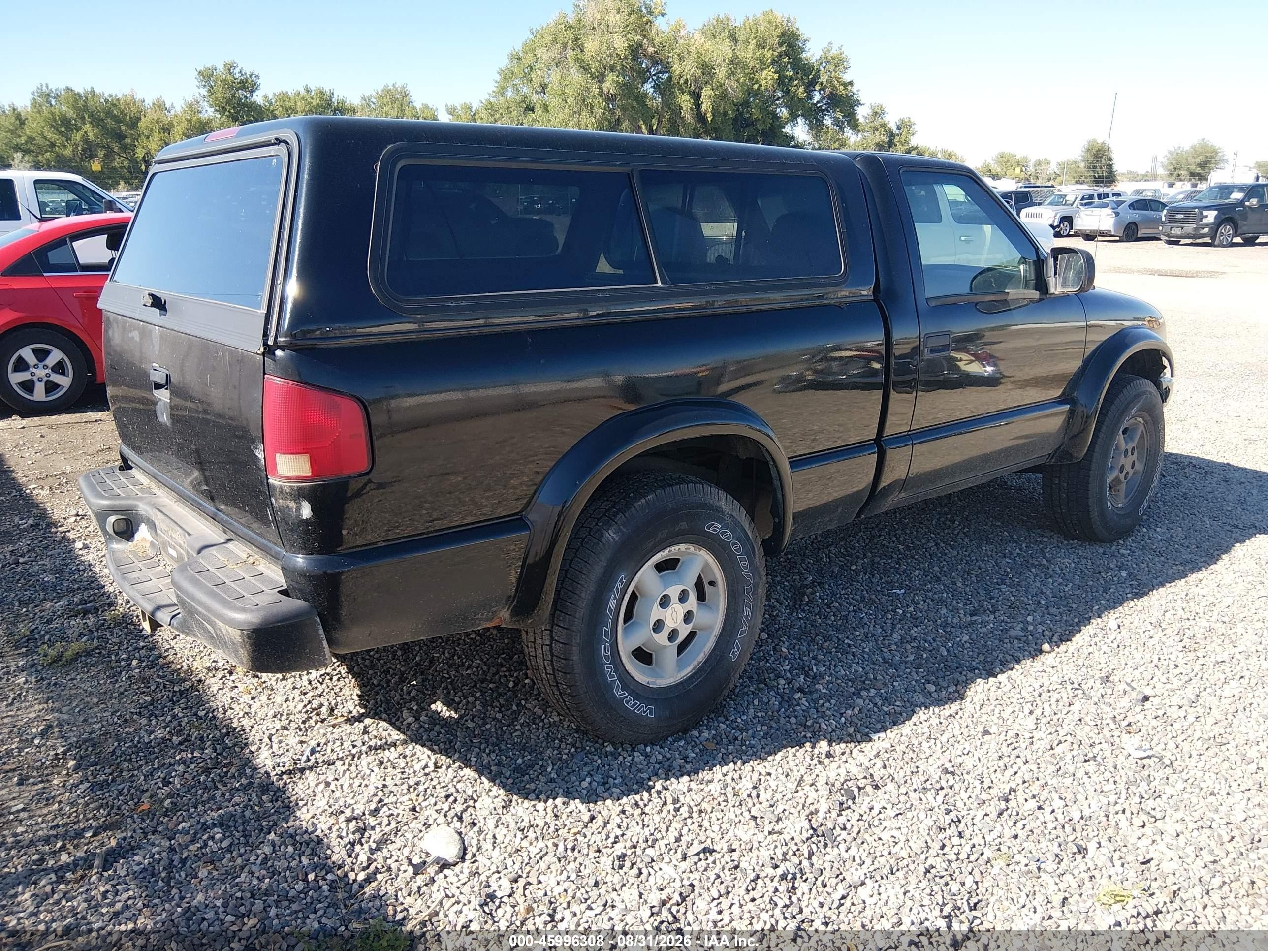 1999 Chevrolet S-10 Ls Black vin: 1GCCT14W3XK185250