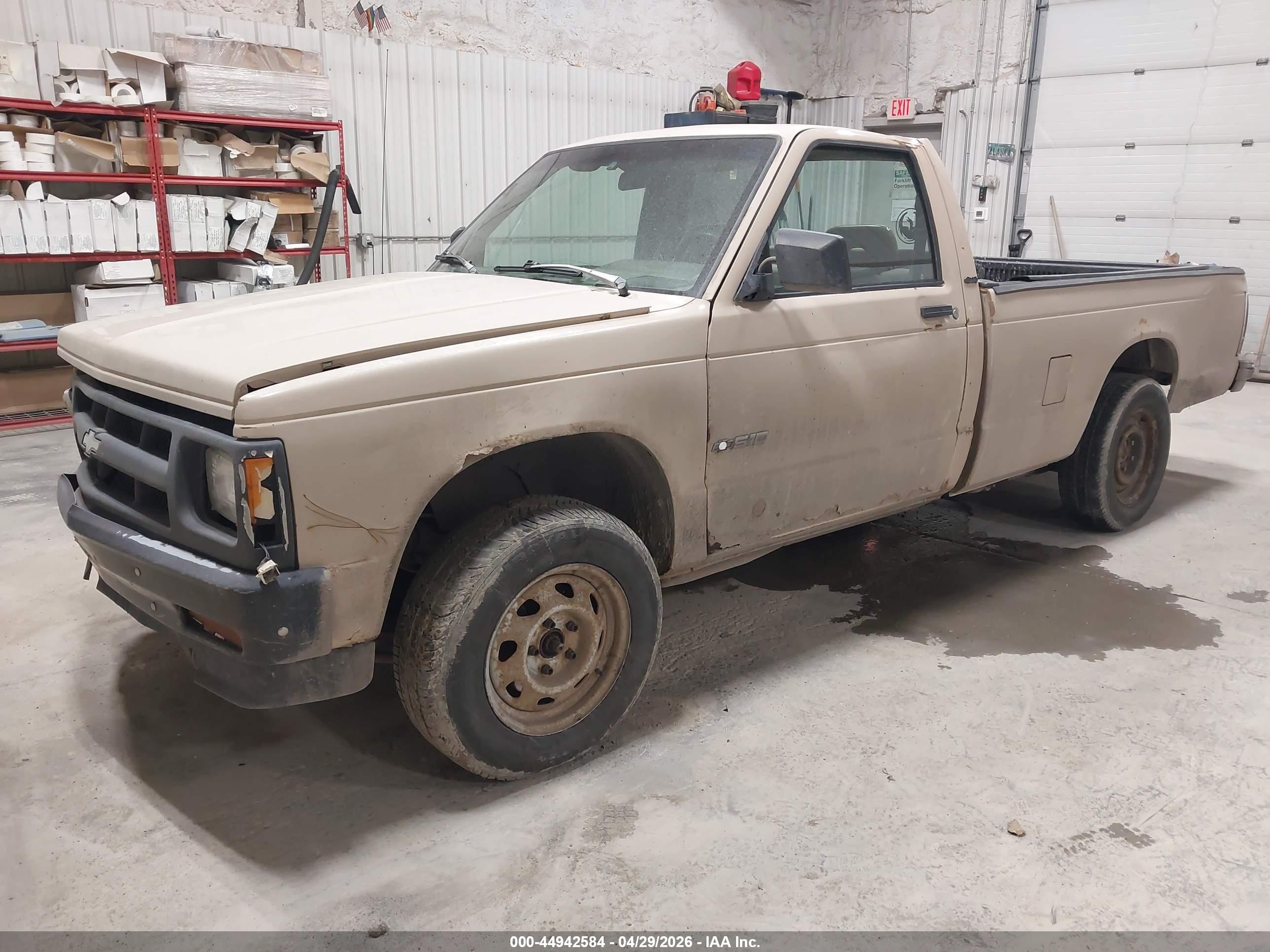 1993 Chevrolet S Truck S10 Tan vin: 1GCCT14Z6P0157979
